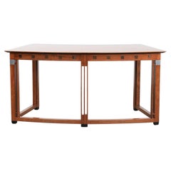 Art Deco design desk with a beautiful finish and elegant shapes