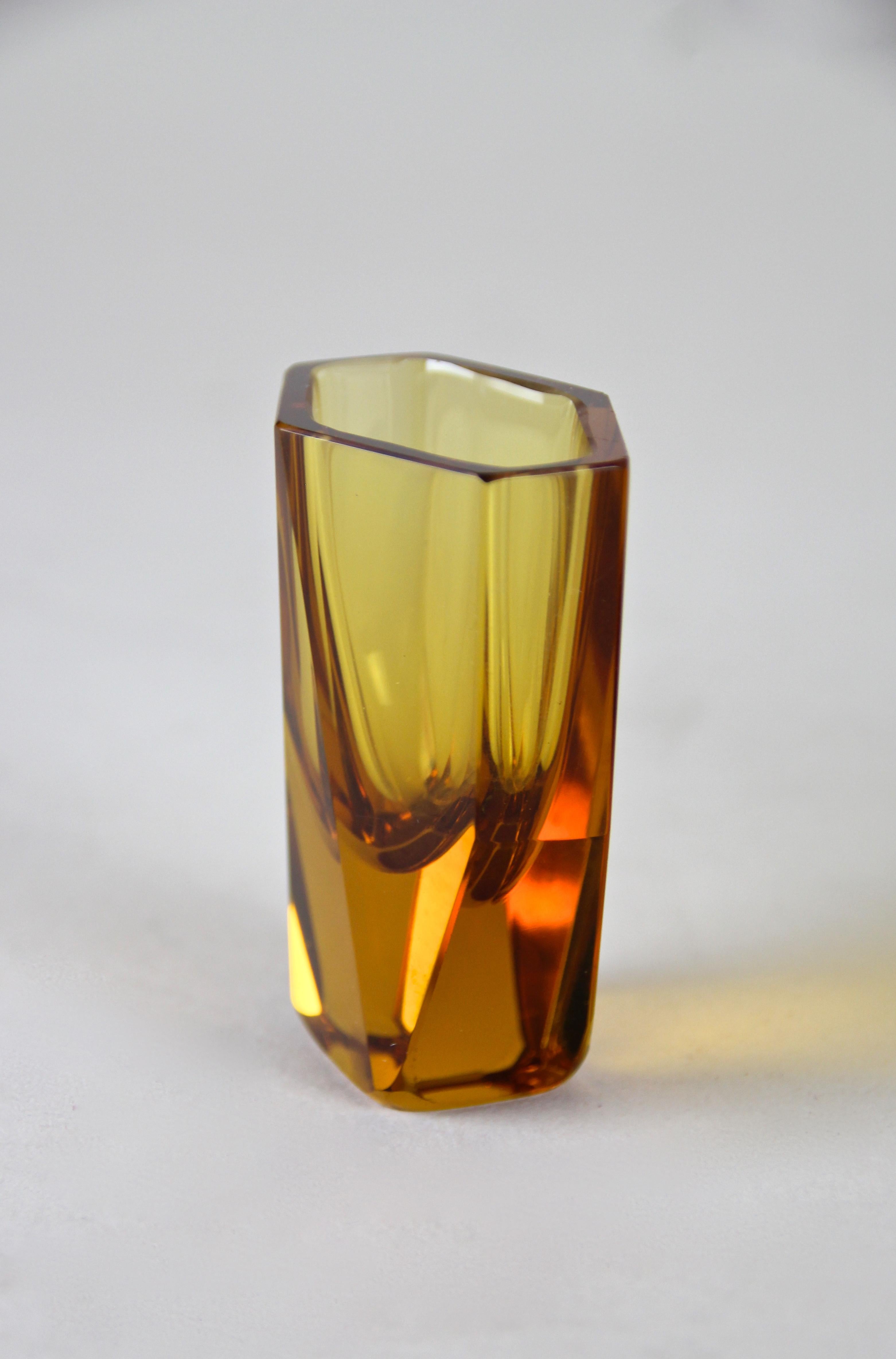 Art Deco Design Glass Liquor Set Amber-Colored, CZ, circa 1925 6