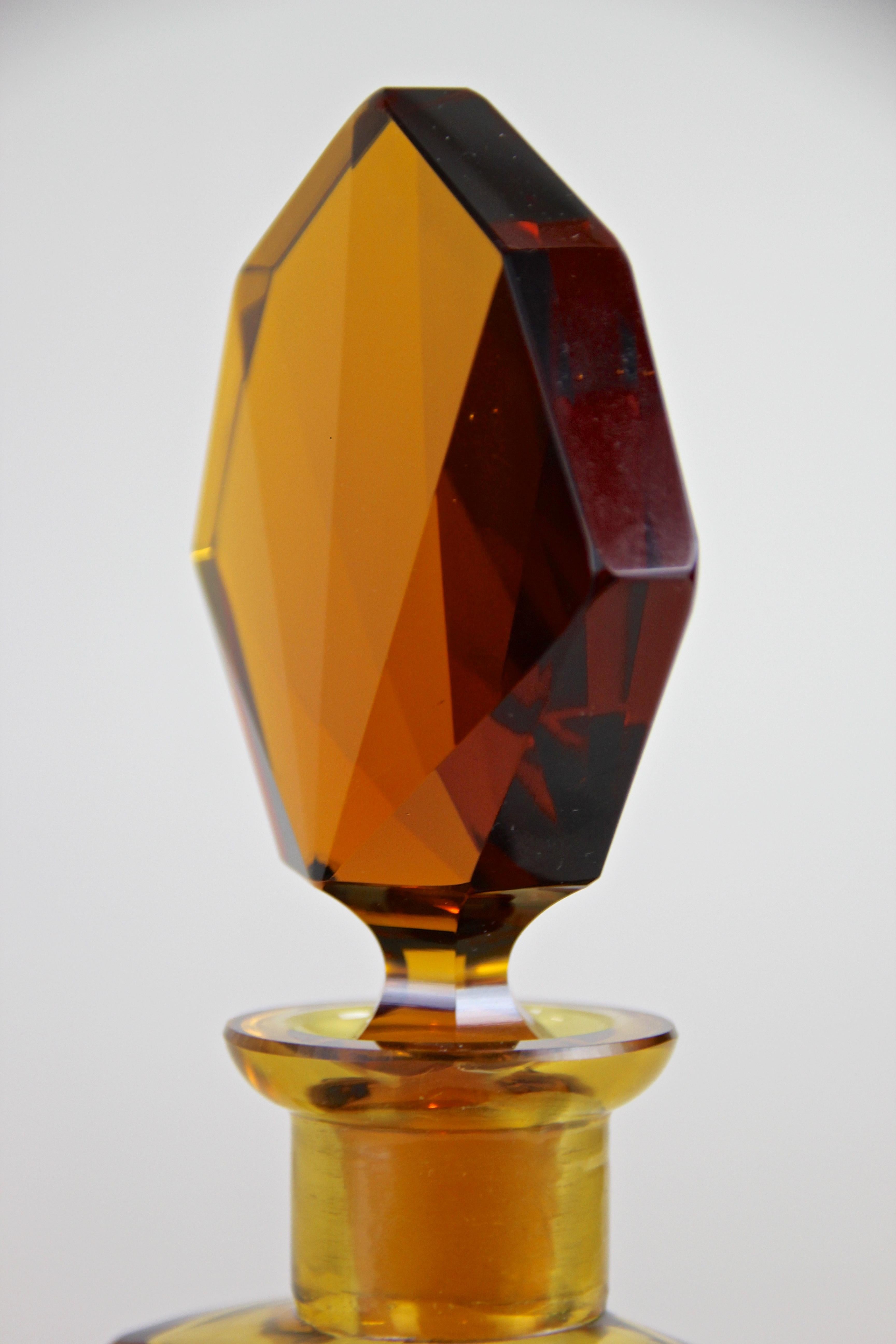 Art Deco Design Glass Liquor Set Amber-Colored, CZ, circa 1925 14