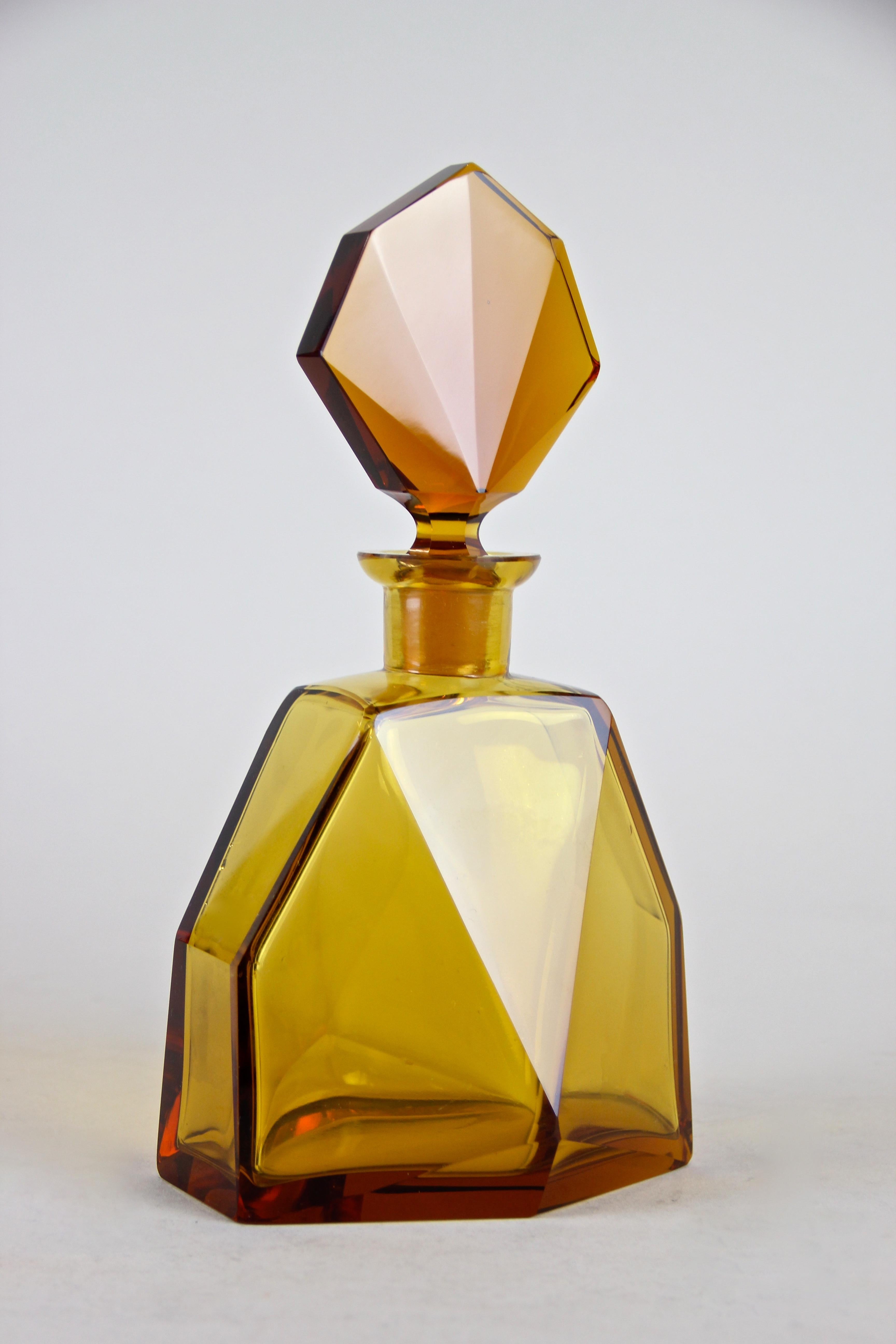 Art Deco Design Glass Liquor Set Amber-Colored, CZ, circa 1925 1