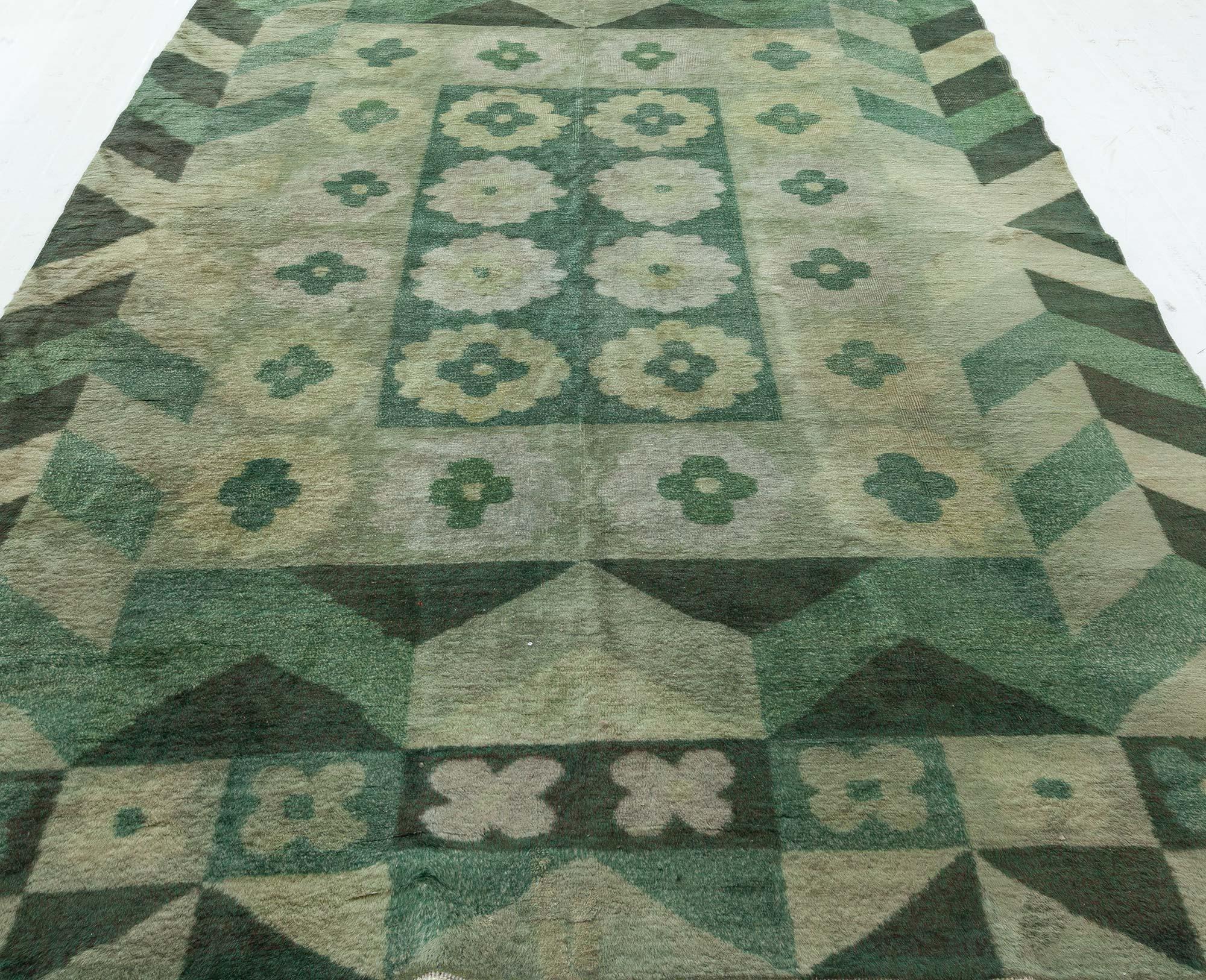 French Art Deco Design Green Handmade Wool Carpet For Sale