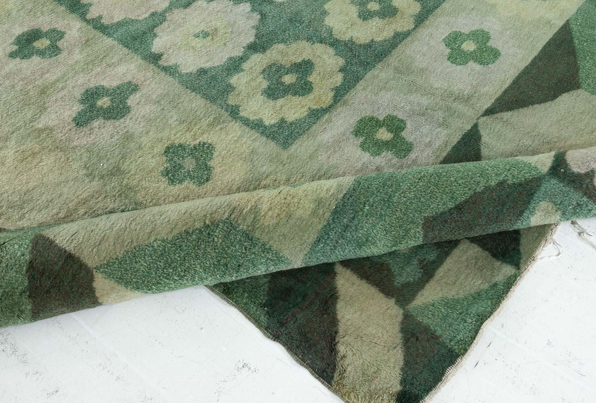 Art Deco Design Green Handmade Wool Carpet For Sale 2