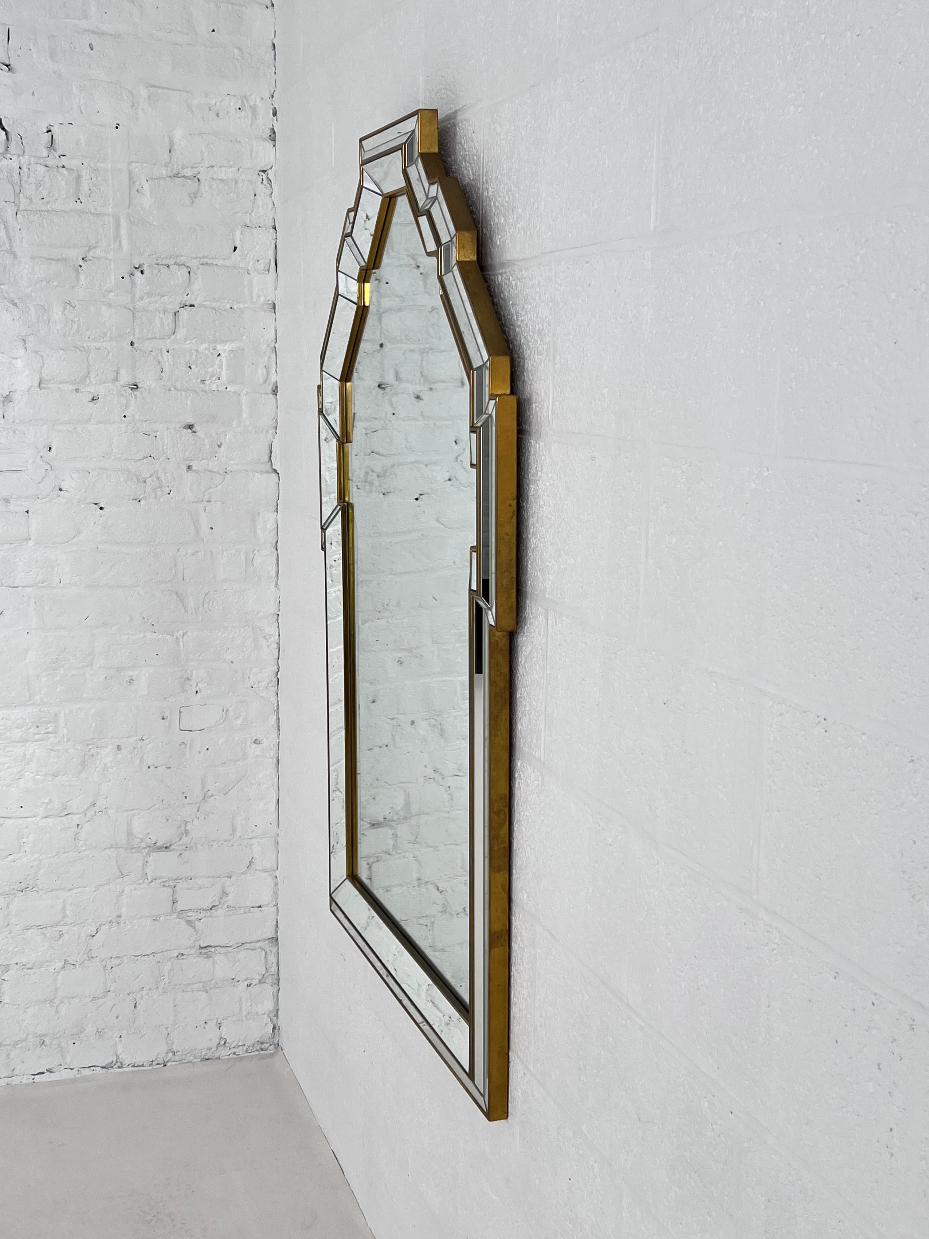 Européen Art Deco Design/One Parclose dorée de haute qualité et miroir biseauté en vente