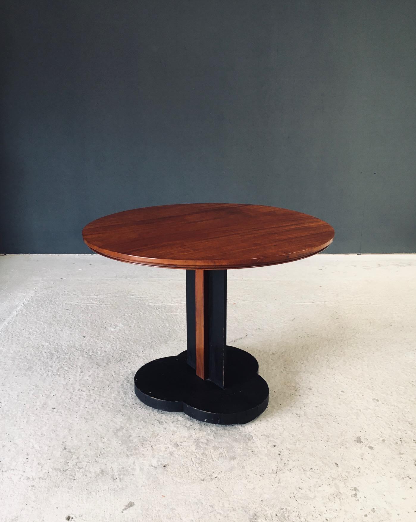 Tacheté Table d'appoint Art Deco Design, France 1930's en vente