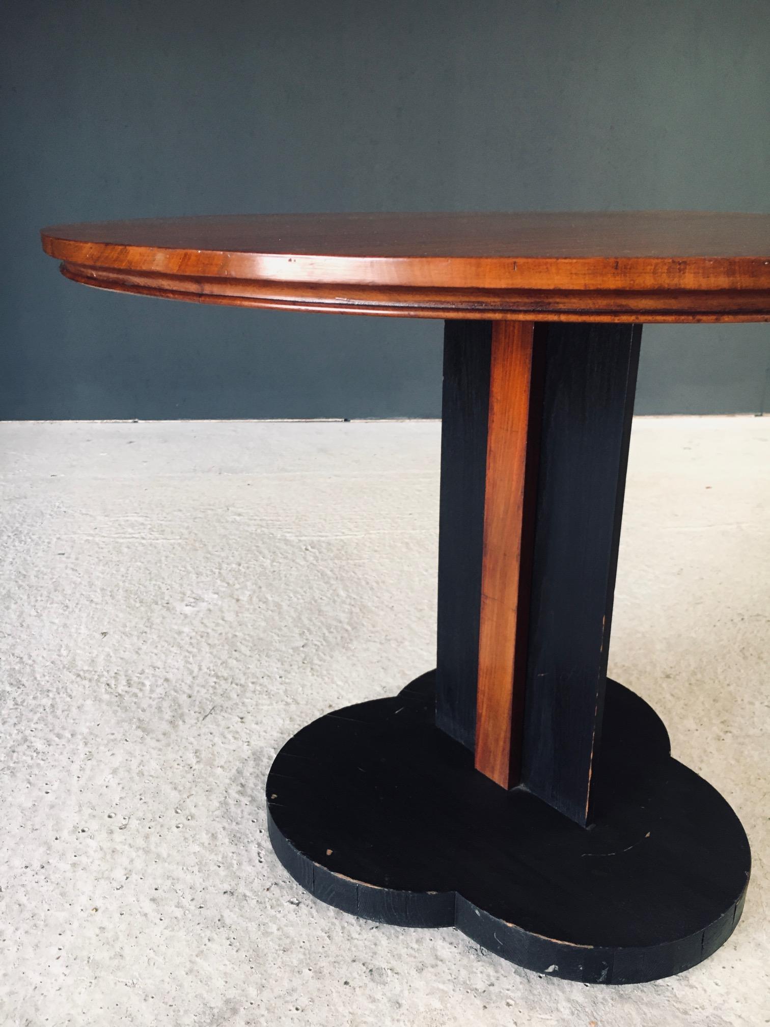 Milieu du XXe siècle Table d'appoint Art Deco Design, France 1930's en vente