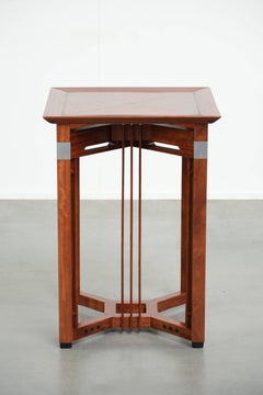 Art Deco design side table / sideboard
