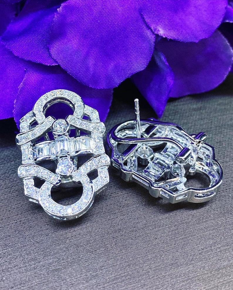 Art Déco Diamanti certificati GIA in oro 18k  Orecchini in vendita