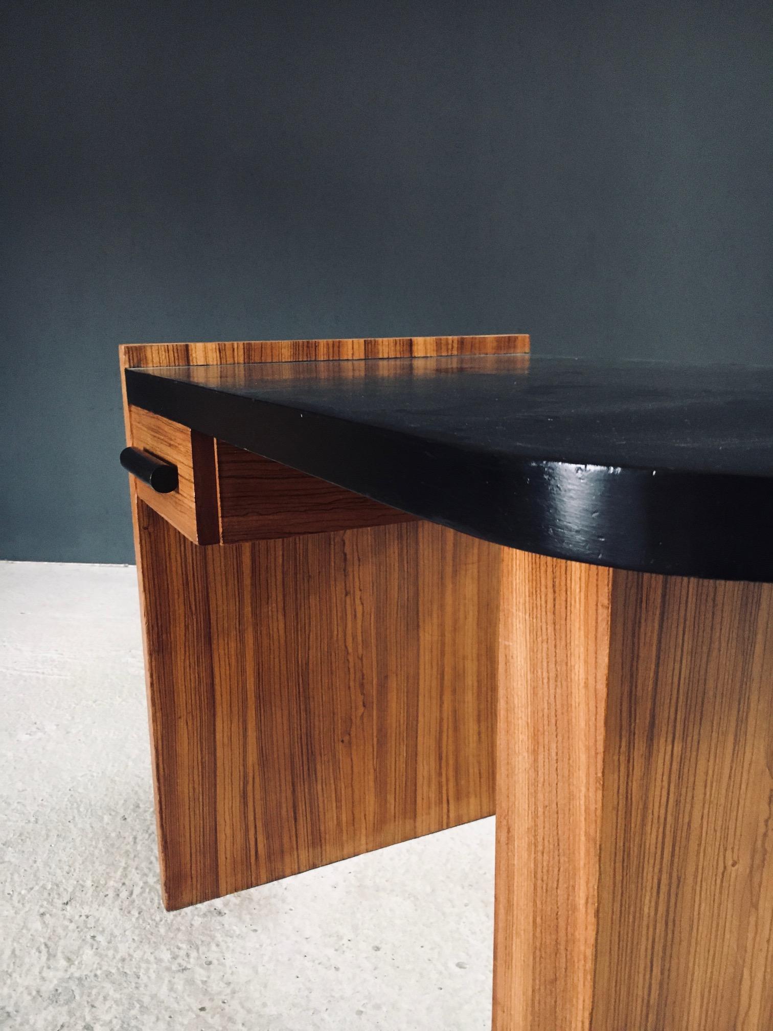 Art Deco Design Writing Desk, France 1930's For Sale 9