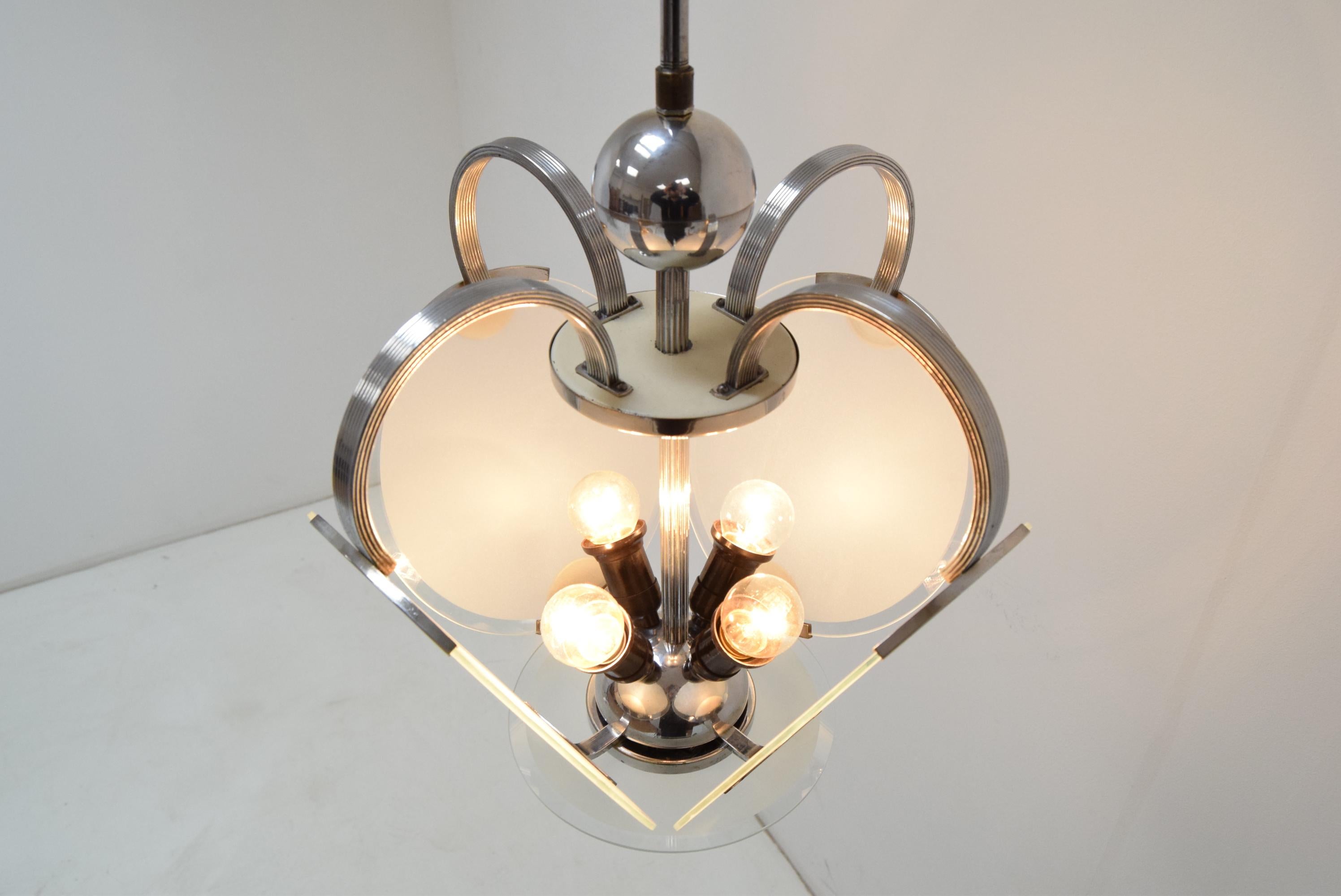 Vetro Lampadario di design Art Deco, anni '30 in vendita