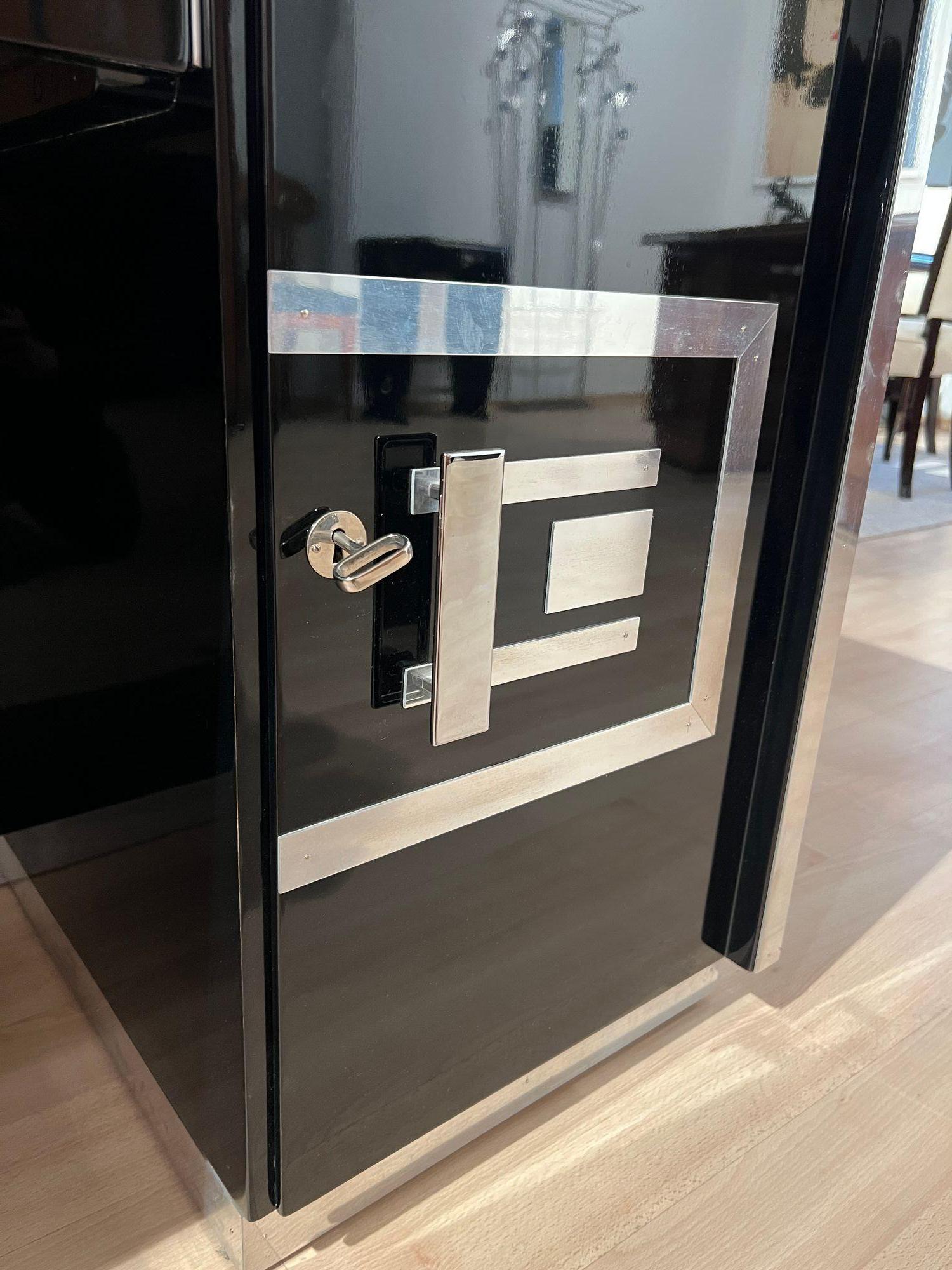 Art Deco Desk, Black Lacquer, Walnut, Metal, France, circa 1930/40 im Angebot 3