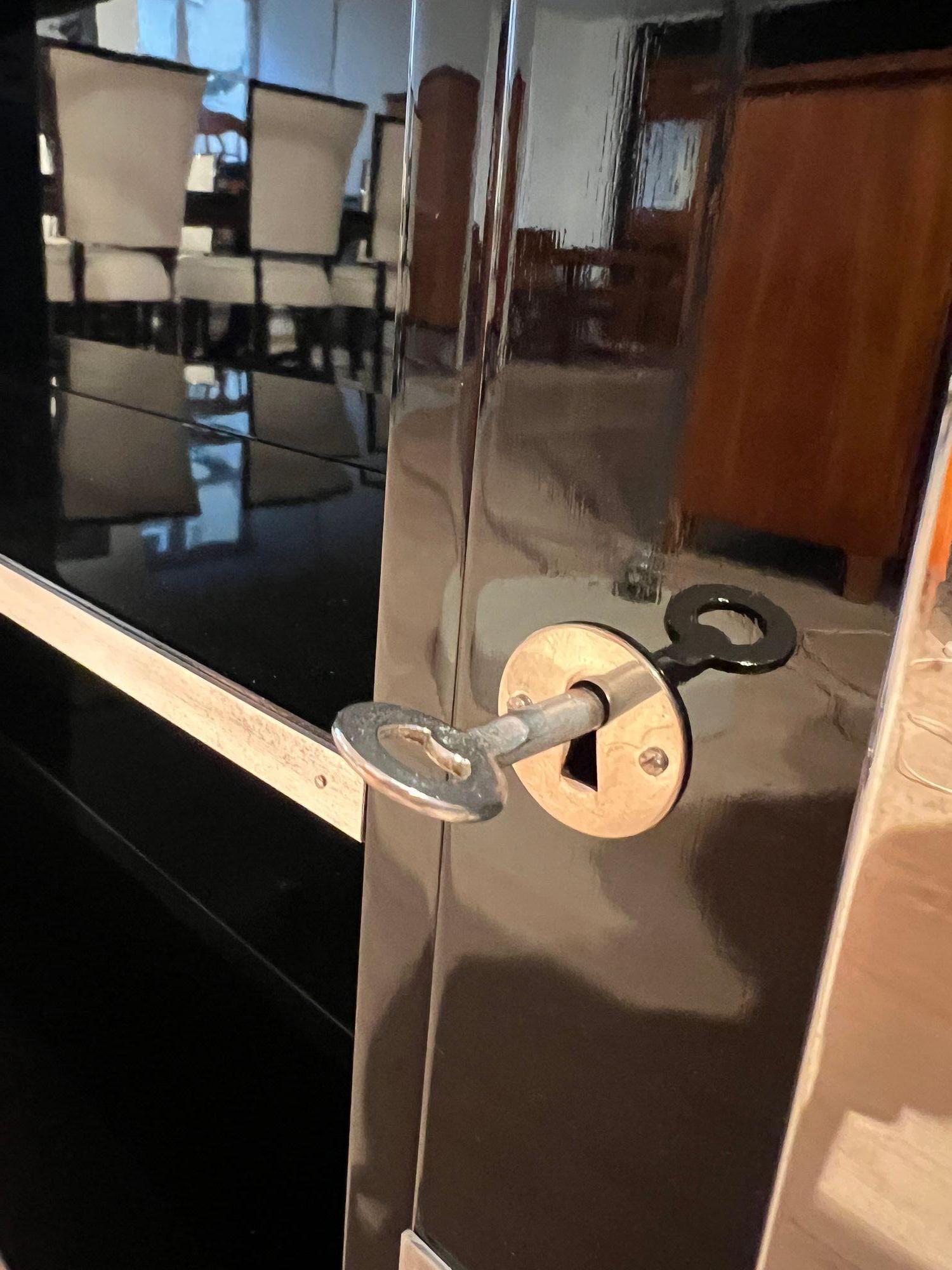 Art Deco Desk, Black Lacquer, Walnut, Metal, France, circa 1930/40 im Angebot 9