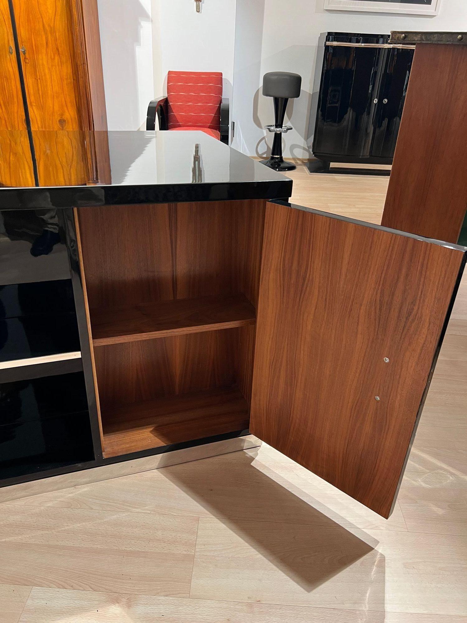Art Deco Desk, Black Lacquer, Walnut, Metal, France, circa 1930/40 (Edelstahl) im Angebot