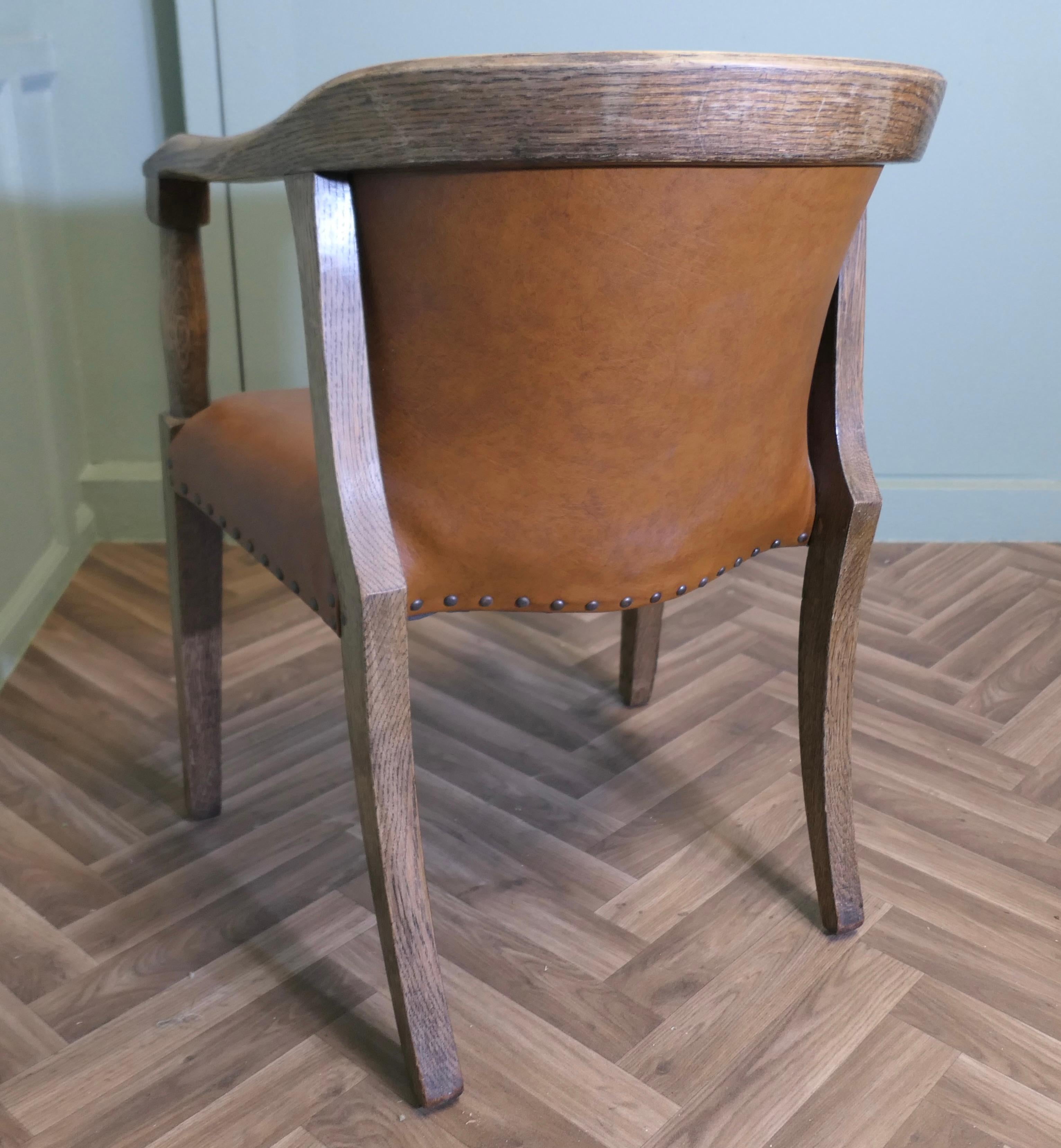 Oak Art Deco Desk Chair, Board Room or Office Chair   The Chair is comfortable