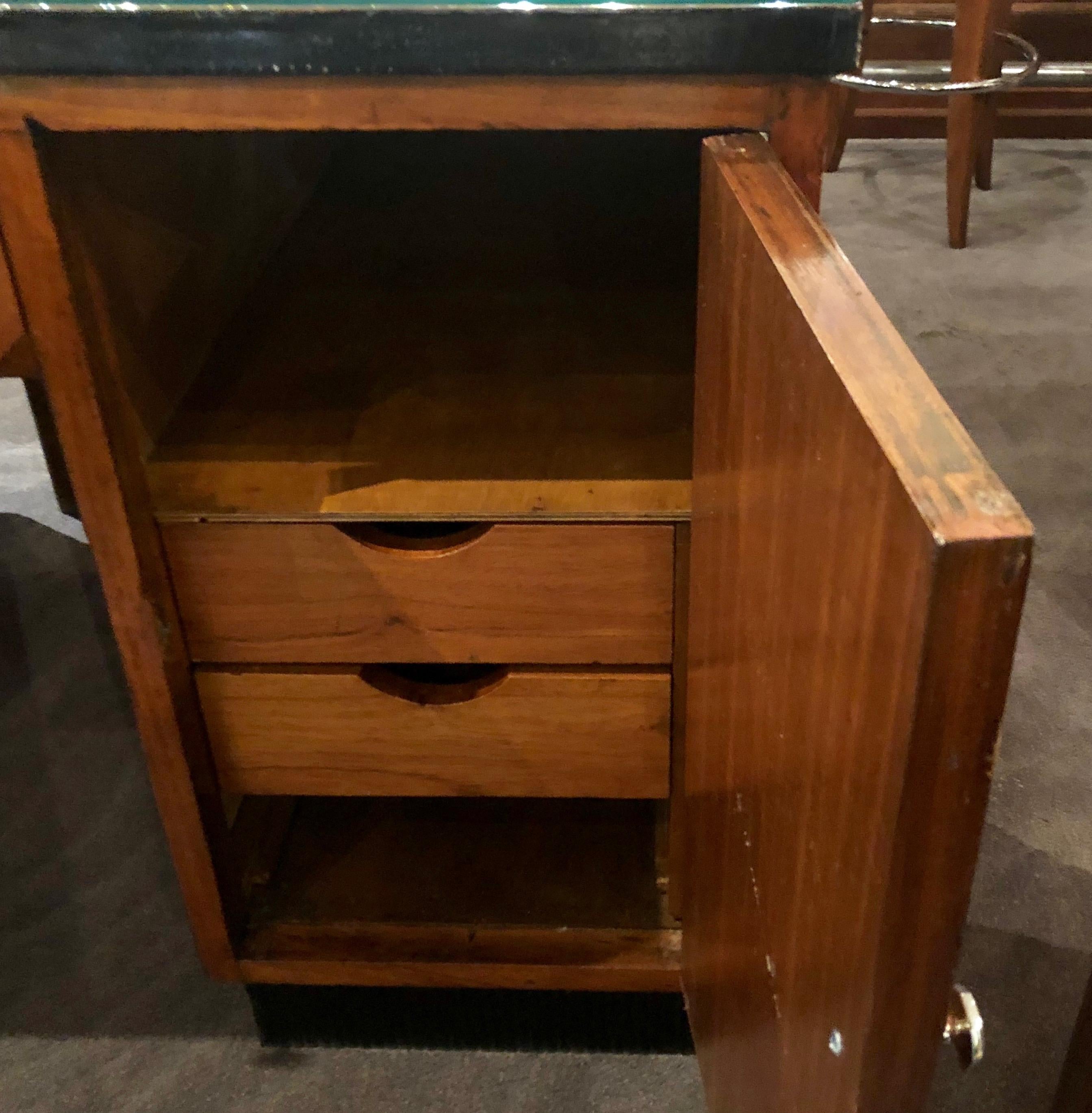 Mid-20th Century Art Deco Desk Classic Flamed Mahogany