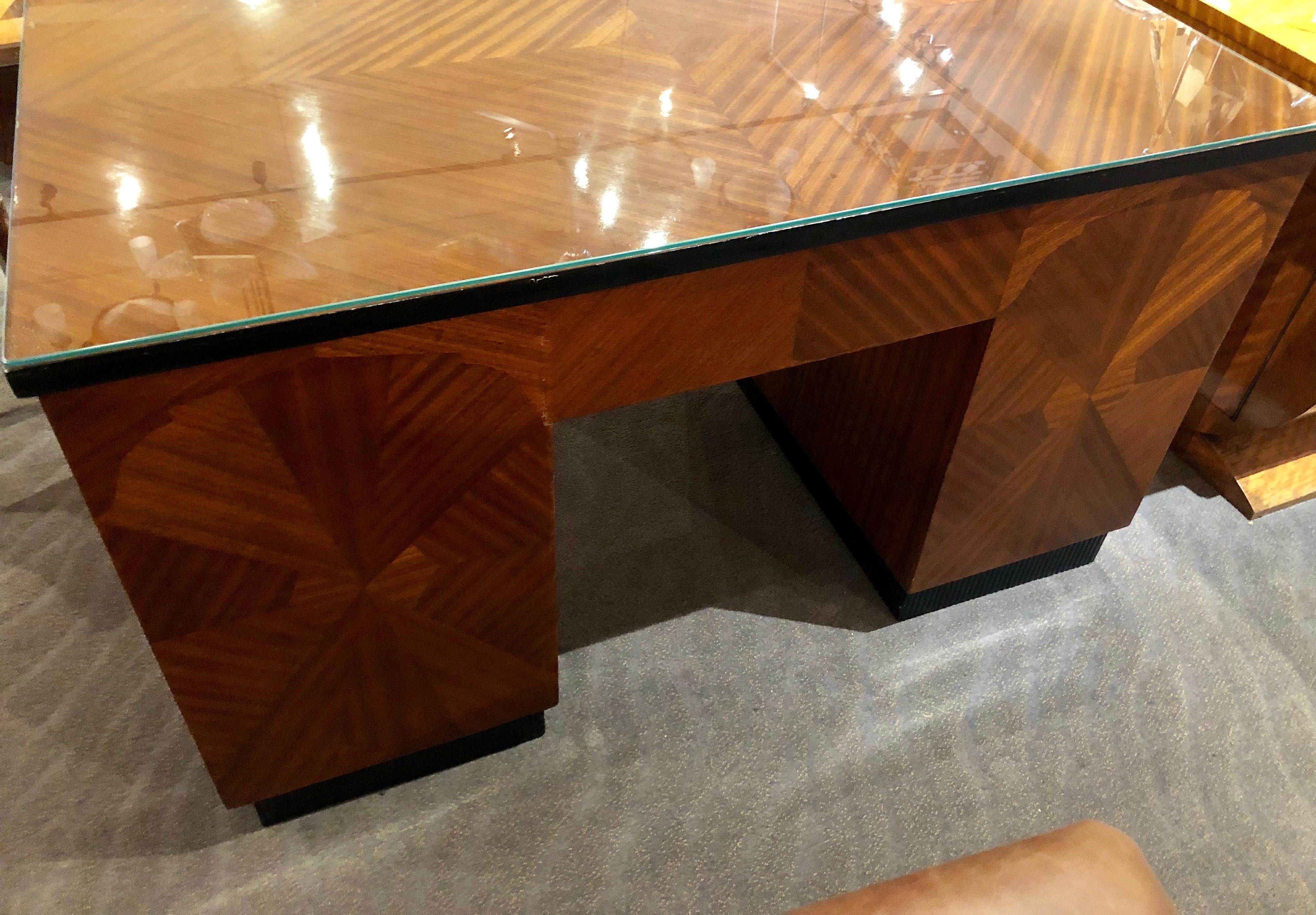 Art Deco Desk Classic Flamed Mahogany 2