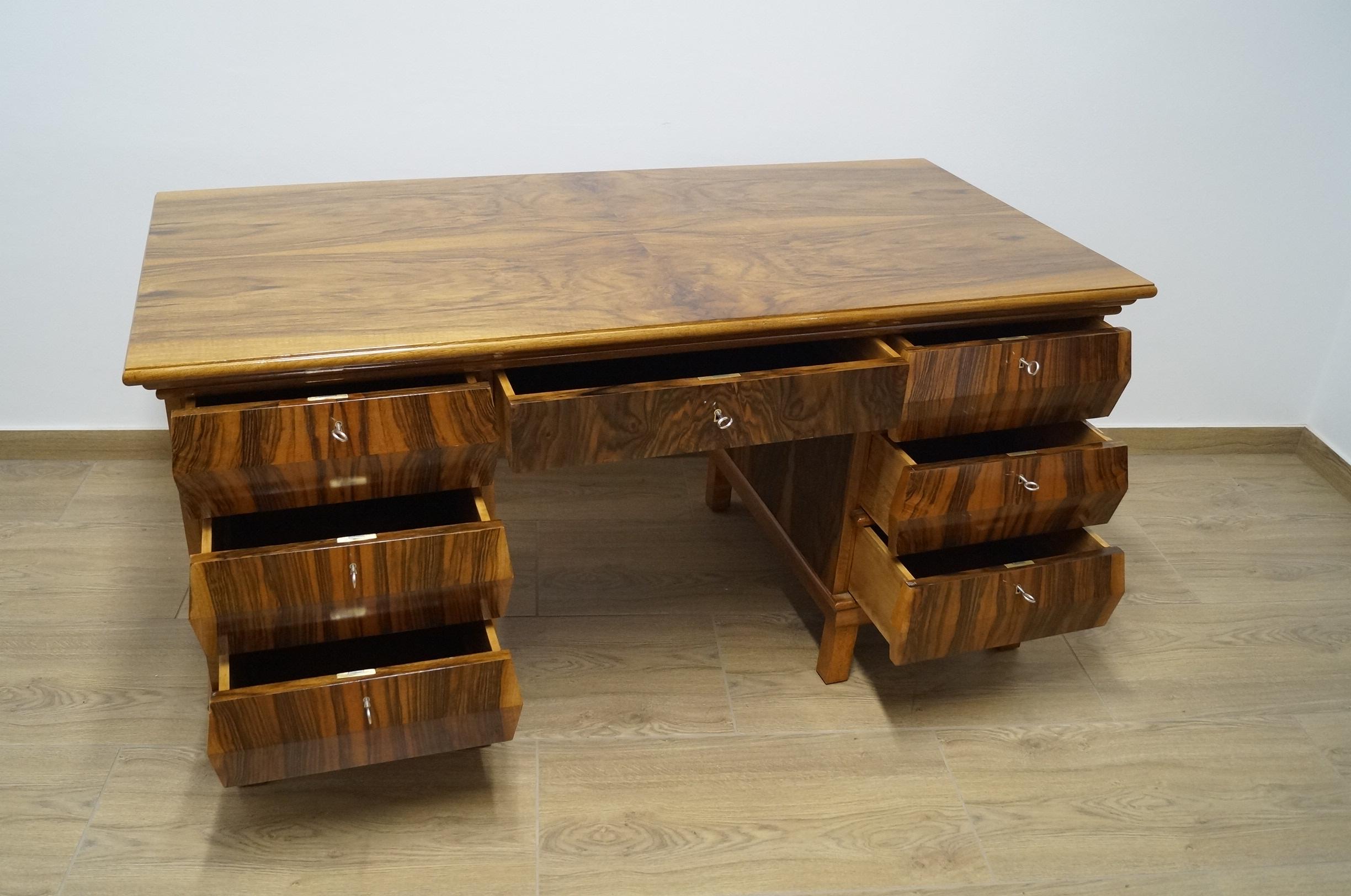 Art Deco Desk from 1940 4