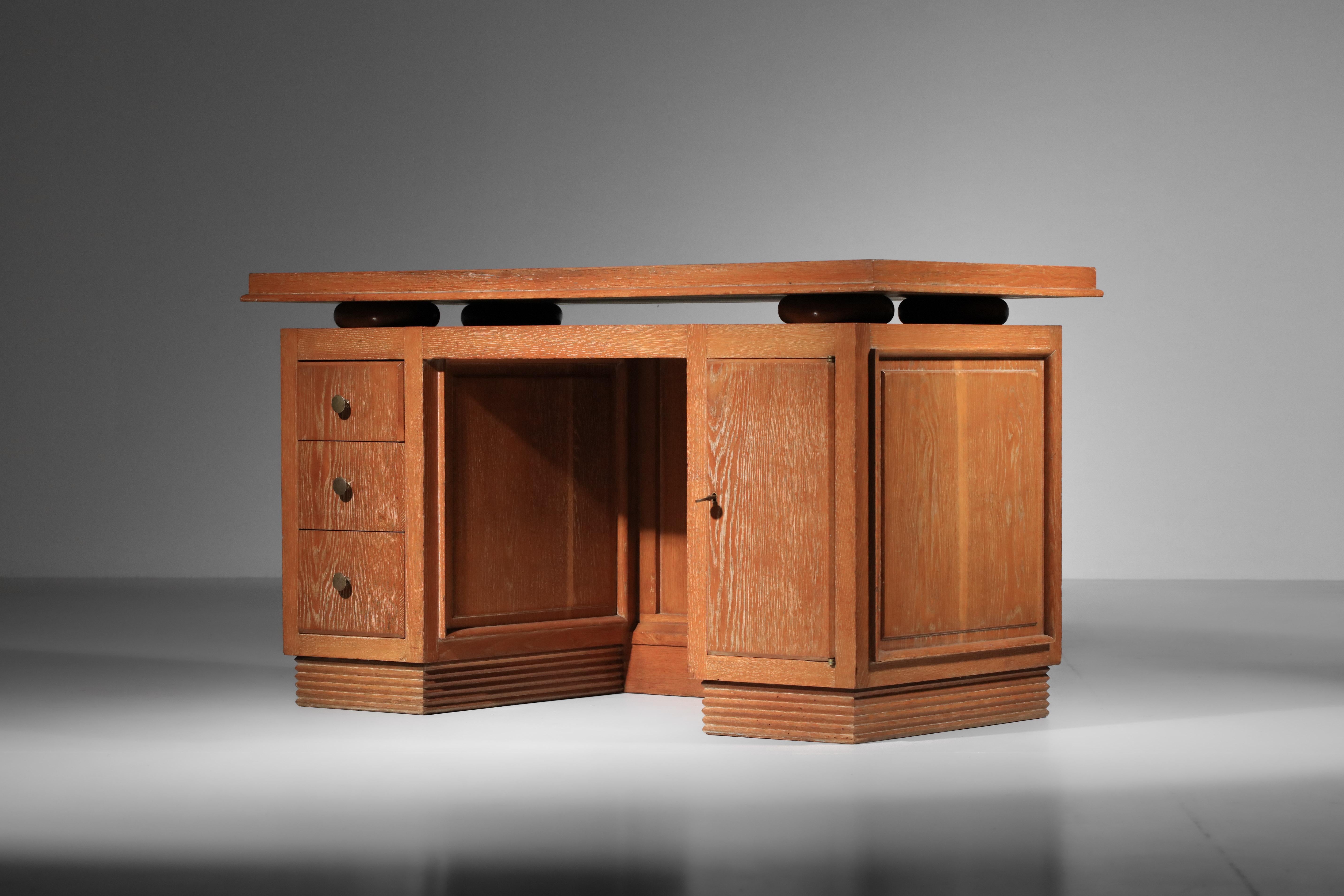 art deco desk in ceruse oak from the 40s For Sale 4