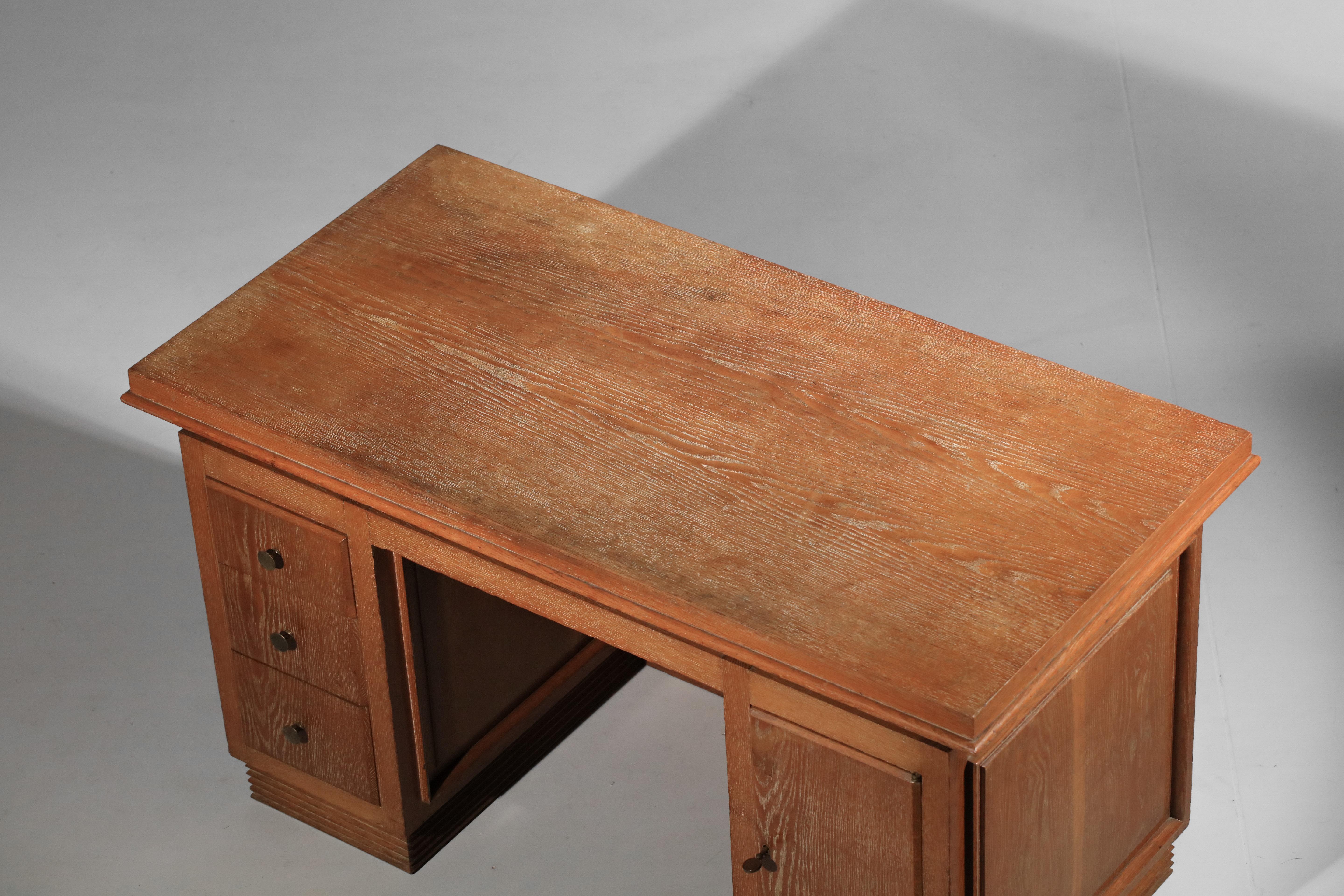 art deco desk in ceruse oak from the 40s For Sale 5