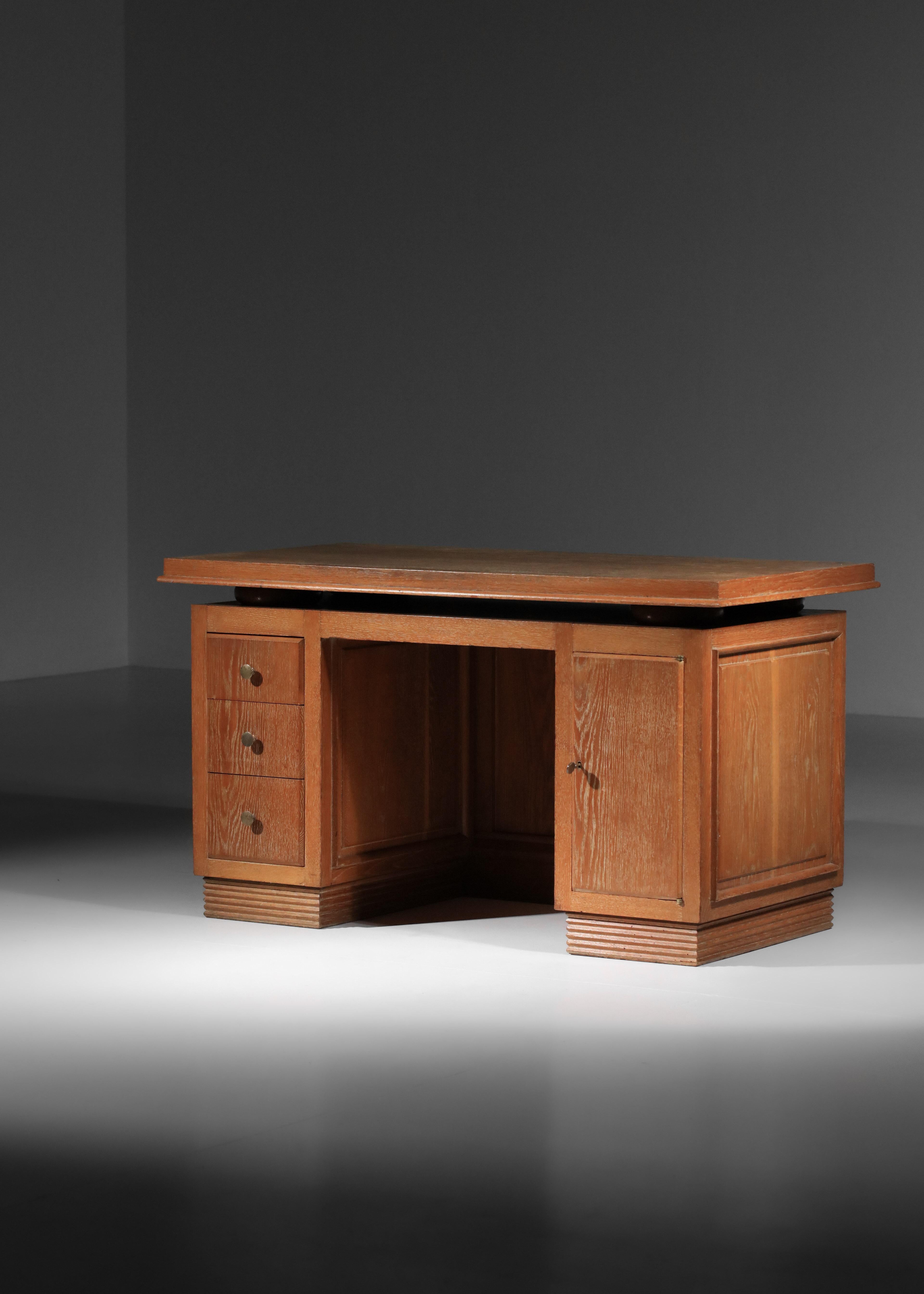 Mid-20th Century art deco desk in ceruse oak from the 40s For Sale