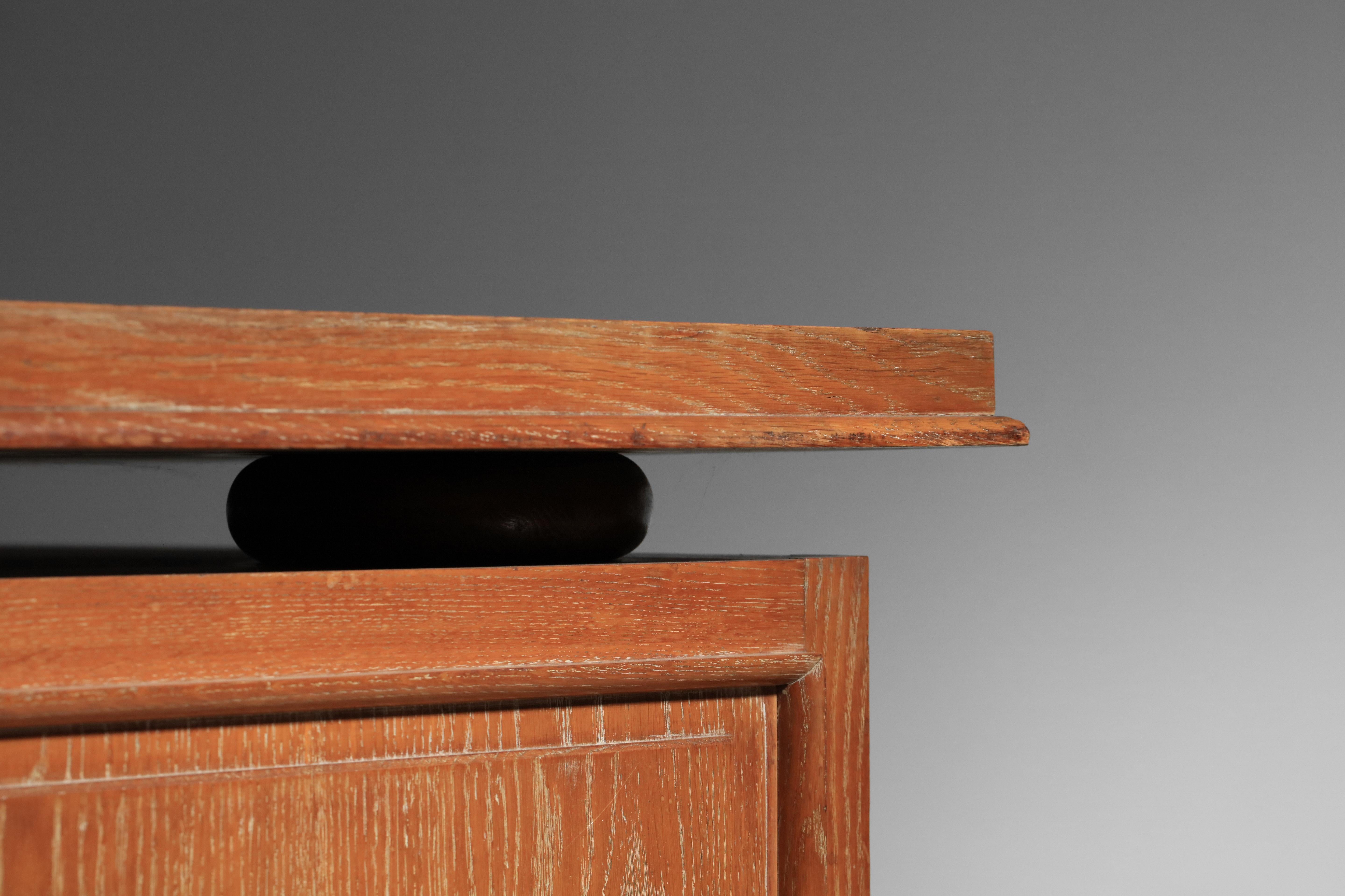 art deco desk in ceruse oak from the 40s For Sale 1