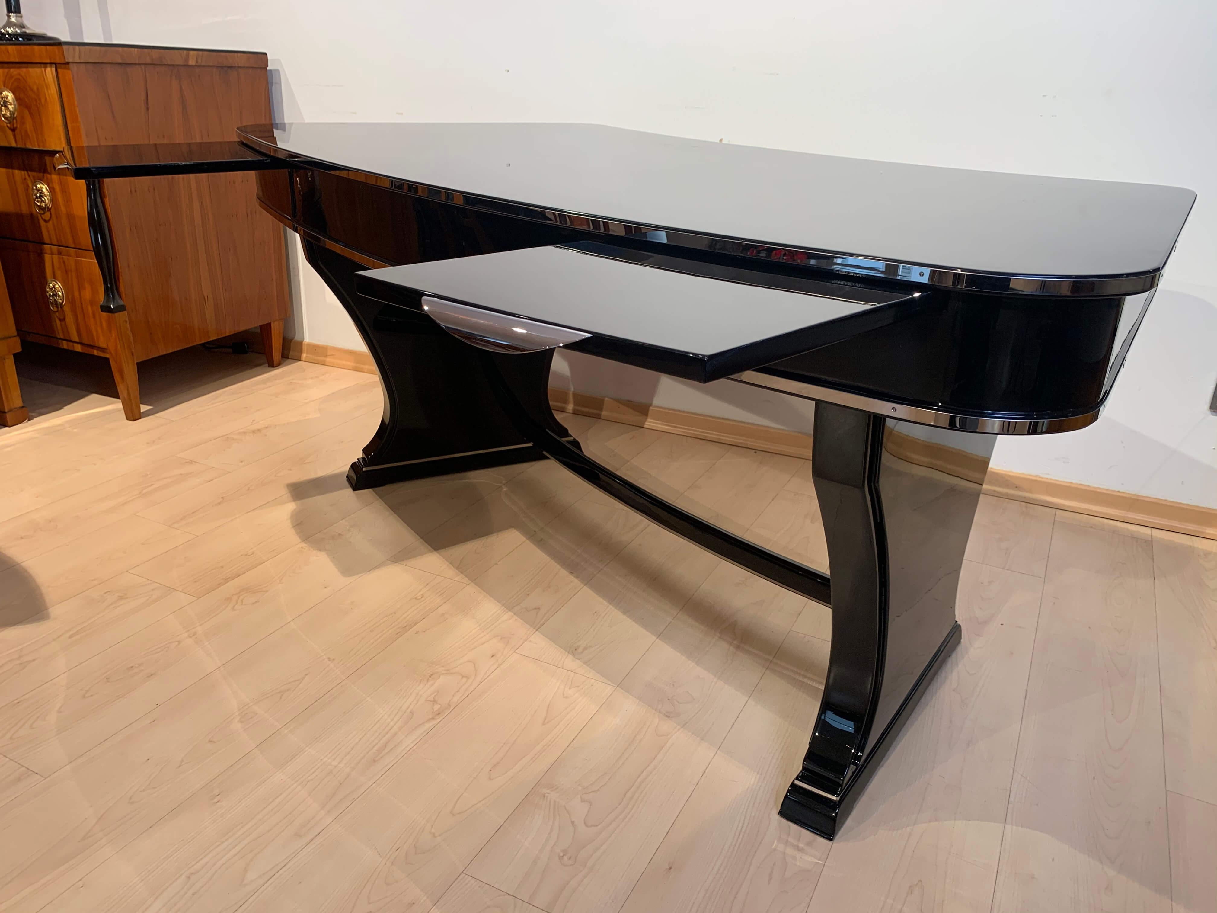 Art Deco Desk in Kidney Shape, Restored, Black Lacquer, France 4