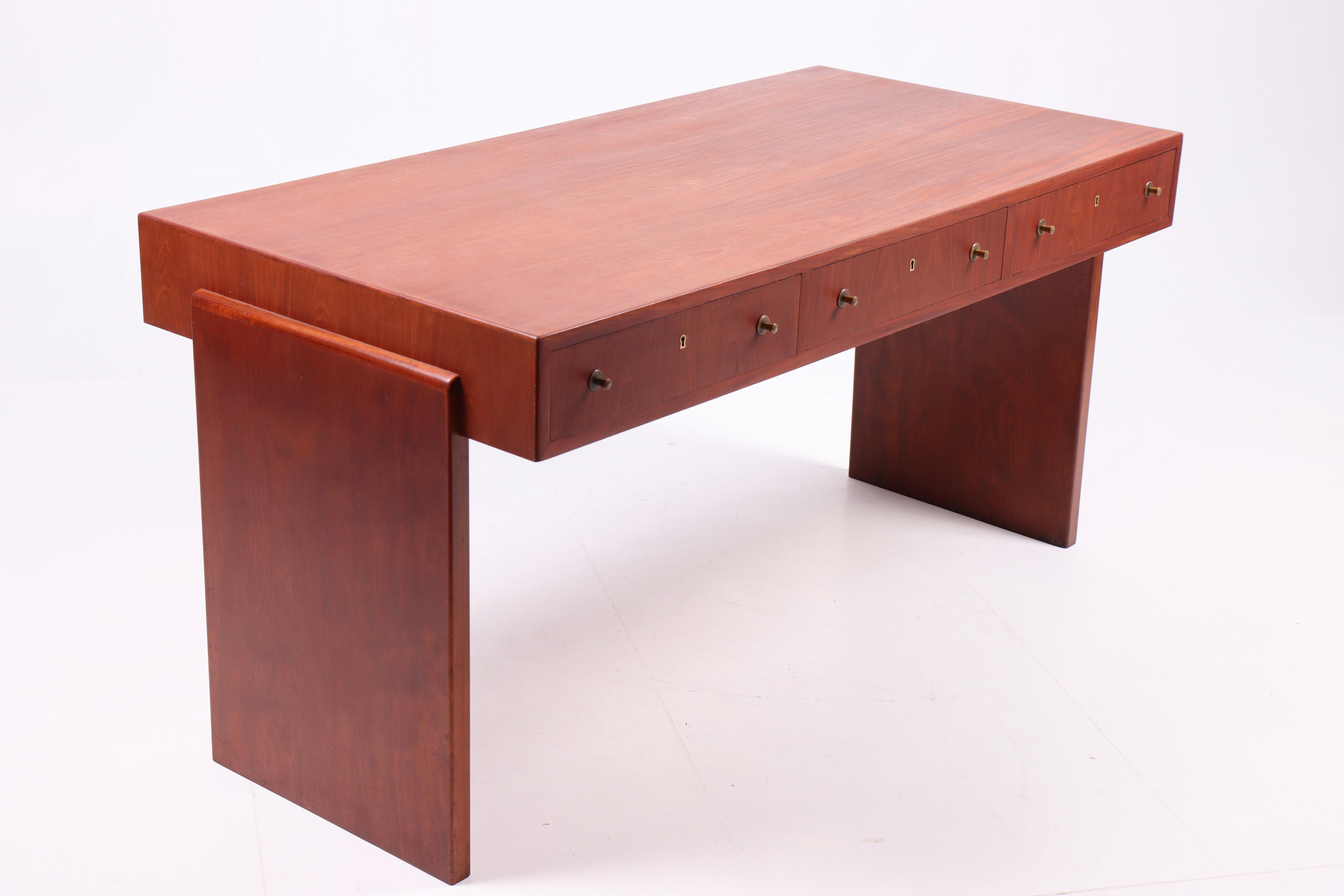 Art déco-Schreibtisch aus Mahagoni, dänisches Design, 1950er Jahre (Moderne der Mitte des Jahrhunderts) im Angebot