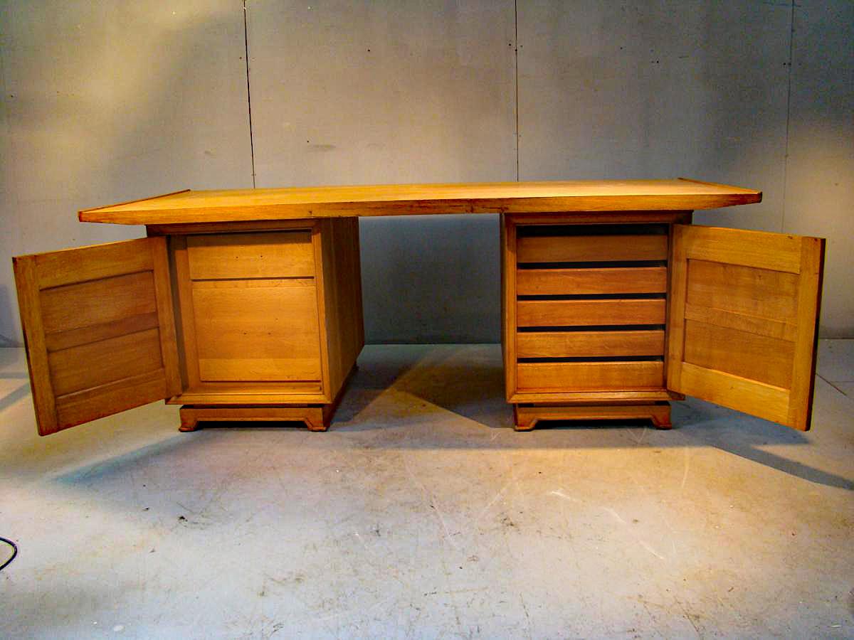 Art Deco Desk in Oak, circa 1940/1950 For Sale 3