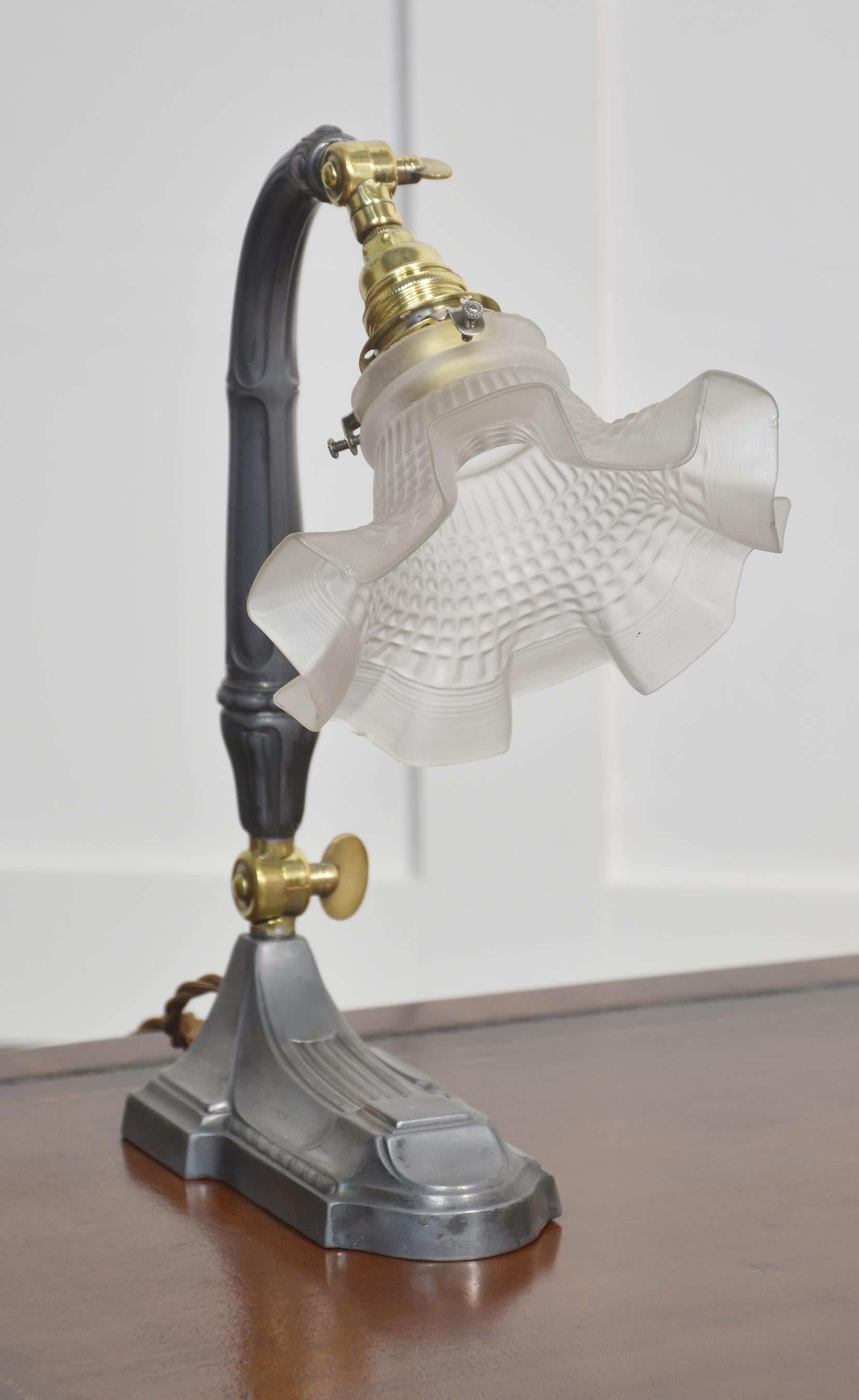 Art Deco desk lamp In Good Condition For Sale In Cheshire, GB