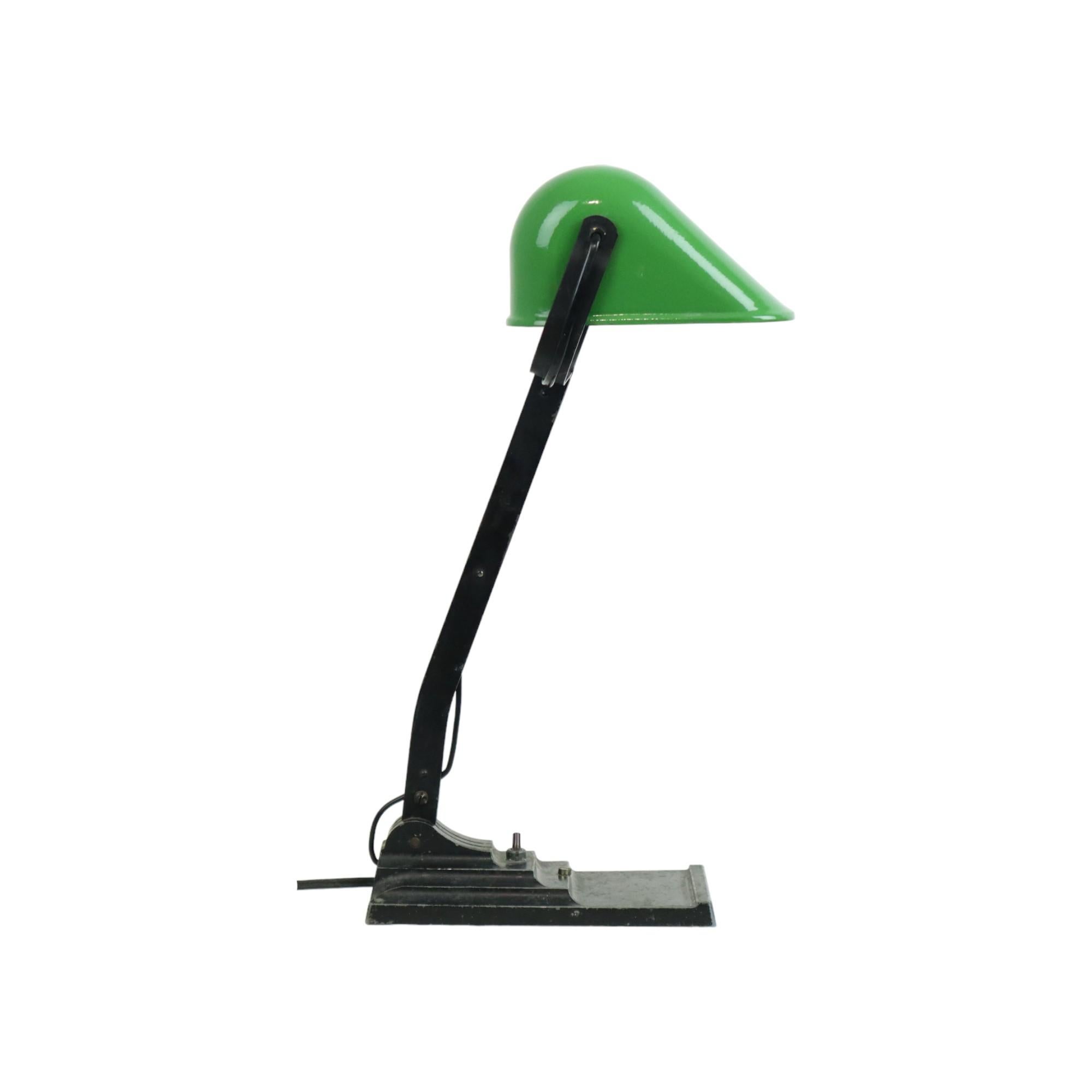Belgian Art Deco Desk Lamp Notary Lamp Erpe Model 52 Enamel Shade Green For Sale