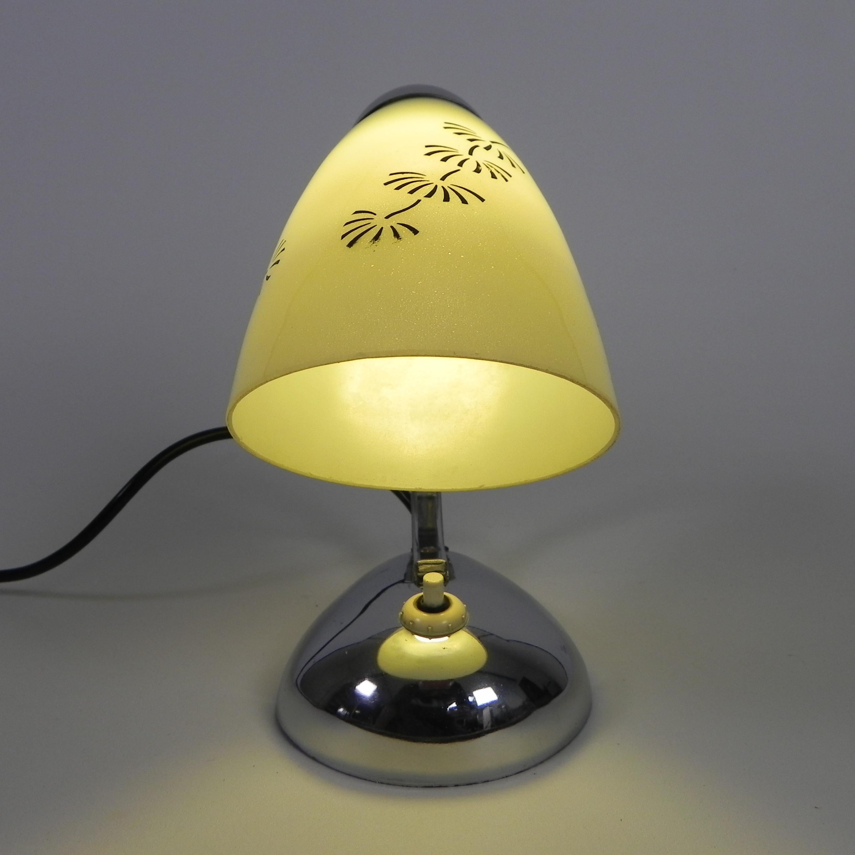 Art Deco desk lamp with glass shade, 1920s For Sale 8