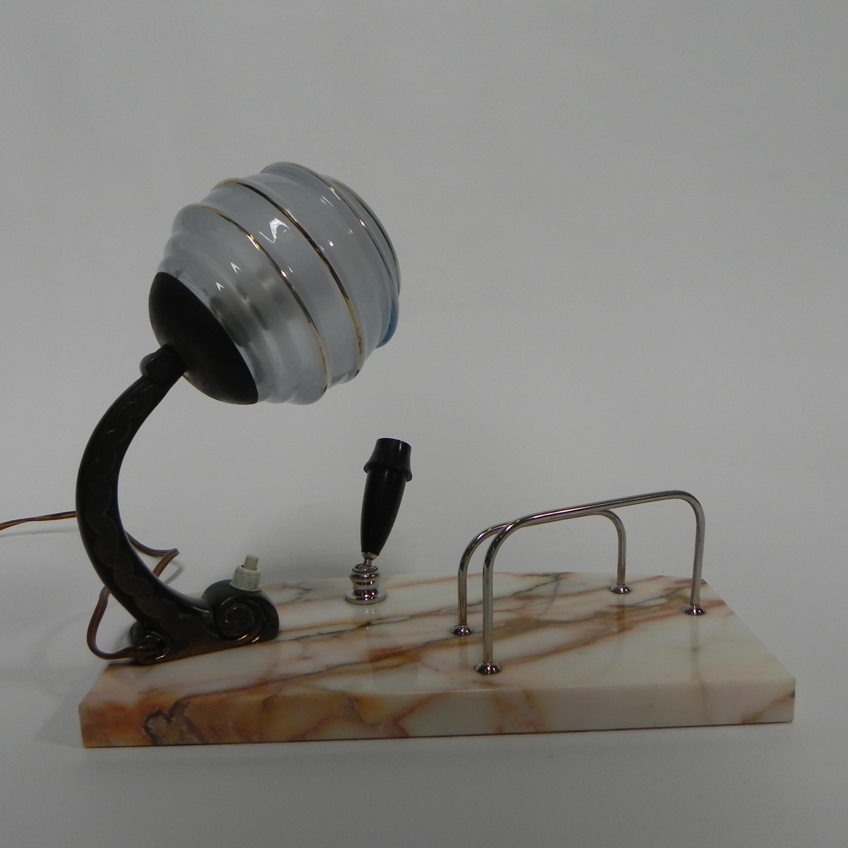 Lampe de bureau Art déco avec stylo et porte-lettres en vente 5