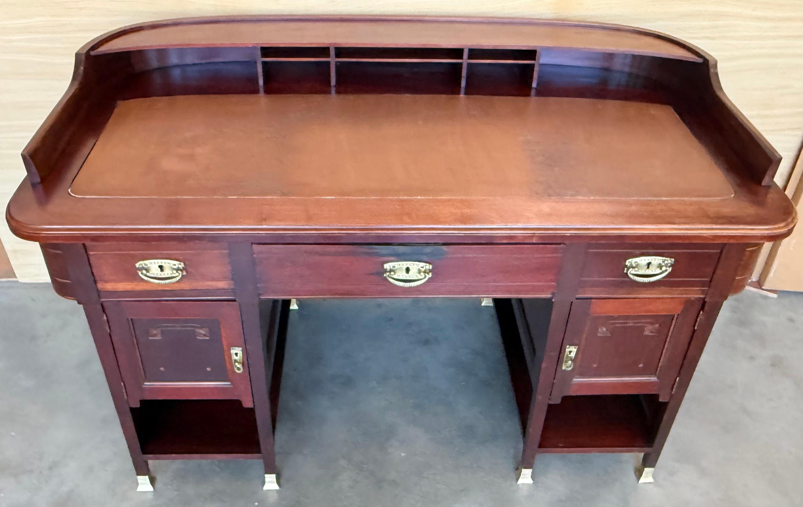 Mesa de escritorio Art Decó con dos caras y dos niveles siglo XX en venta