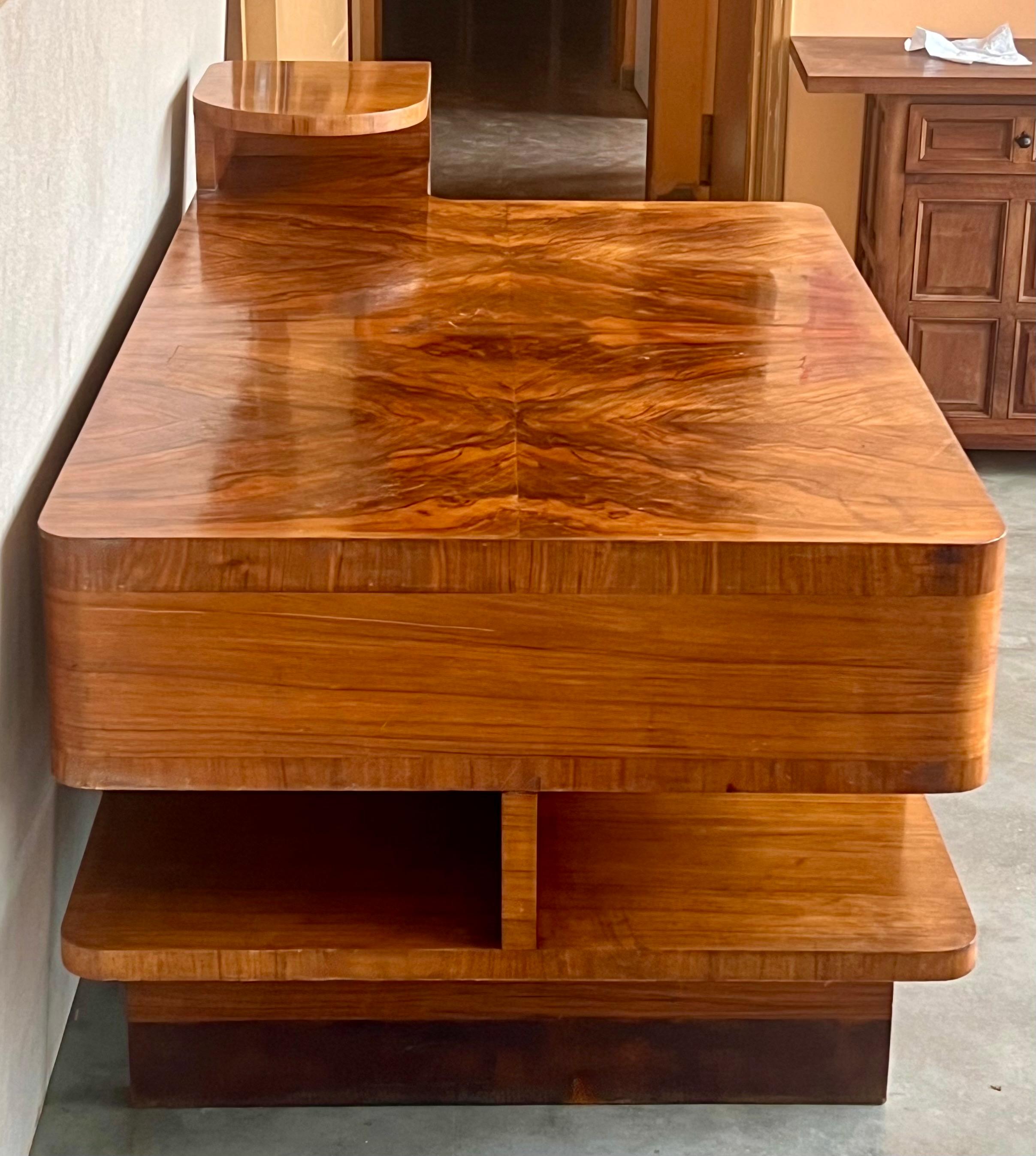 Art Deco Desk Table with Two faces and Two levels For Sale 1
