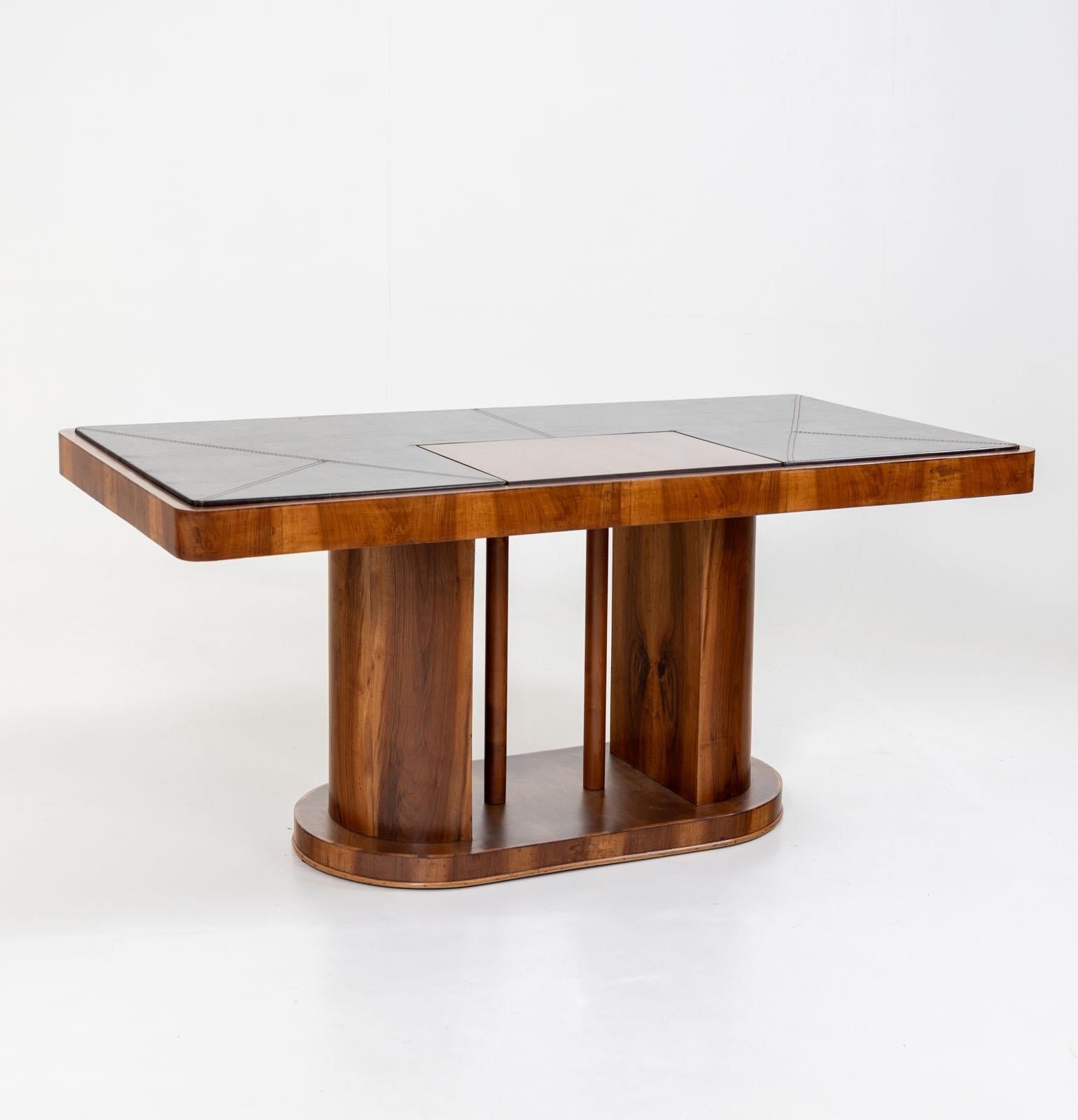 Art Deco Desk With Leather Top, 1930s For Sale 6