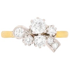 Art Deco Diamond 1.25 Carat Diamond Cluster Ring, circa 1920s
