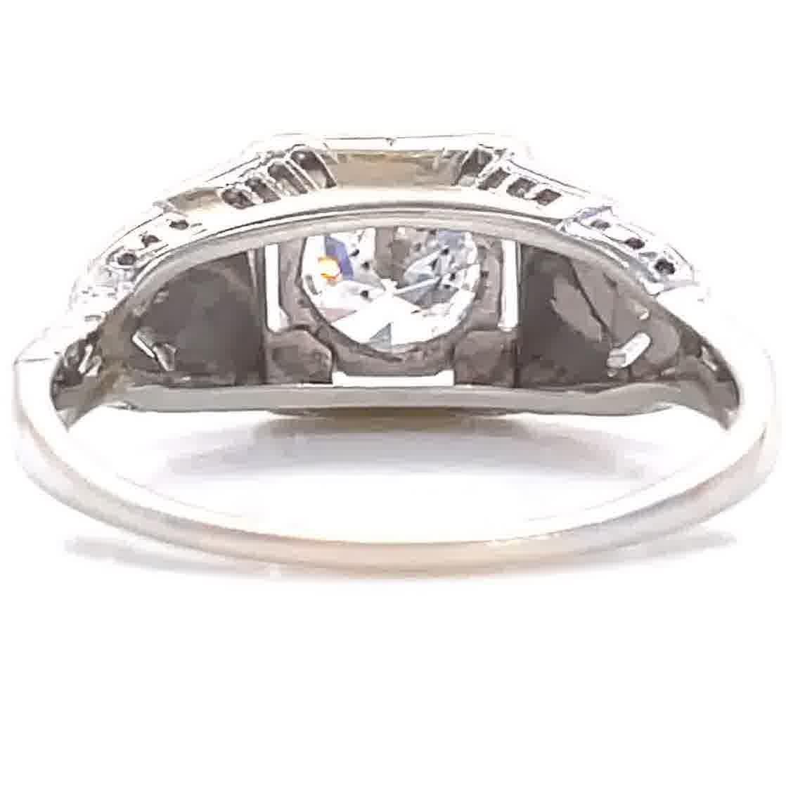 Art Deco Diamond 18 Karat Gold Engagement Ring In Excellent Condition In Beverly Hills, CA