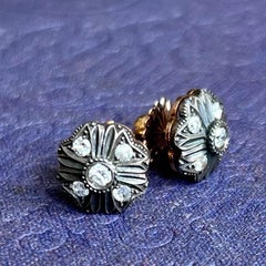 Art Deco Diamant-Ohrstecker aus 18 Karat Gold und Sterlingsilber