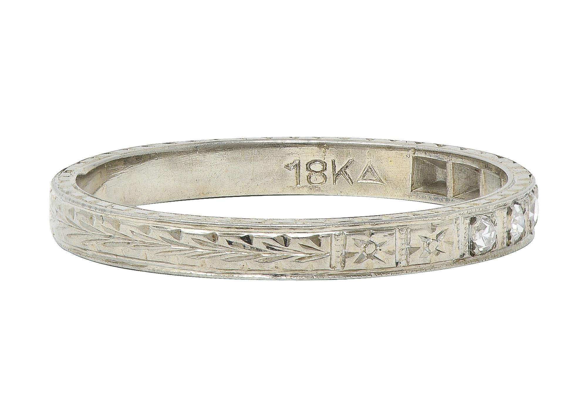 Art Deco Diamond 18 Karat Gold Vintage Wheat Orange Blossom Wedding Band Ring In Excellent Condition For Sale In Philadelphia, PA