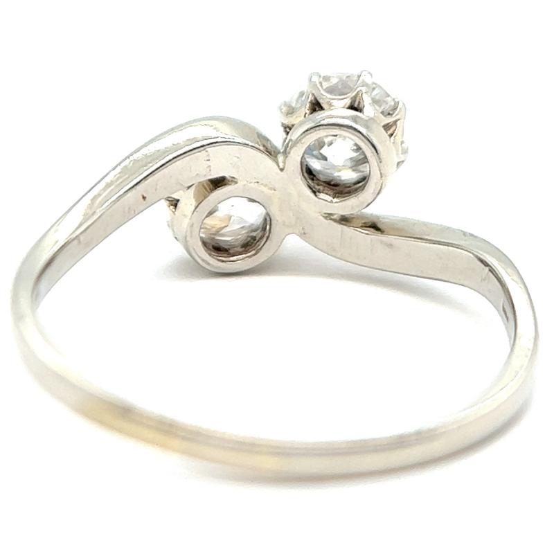 Art Deco Diamond 18 Karat White Gold Toi et Moi Ring 1