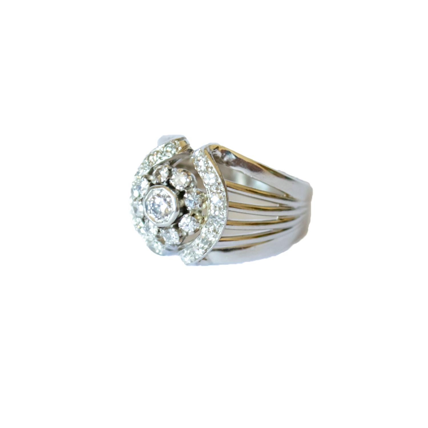 Art Deco Diamond 18K Gold Ring 2