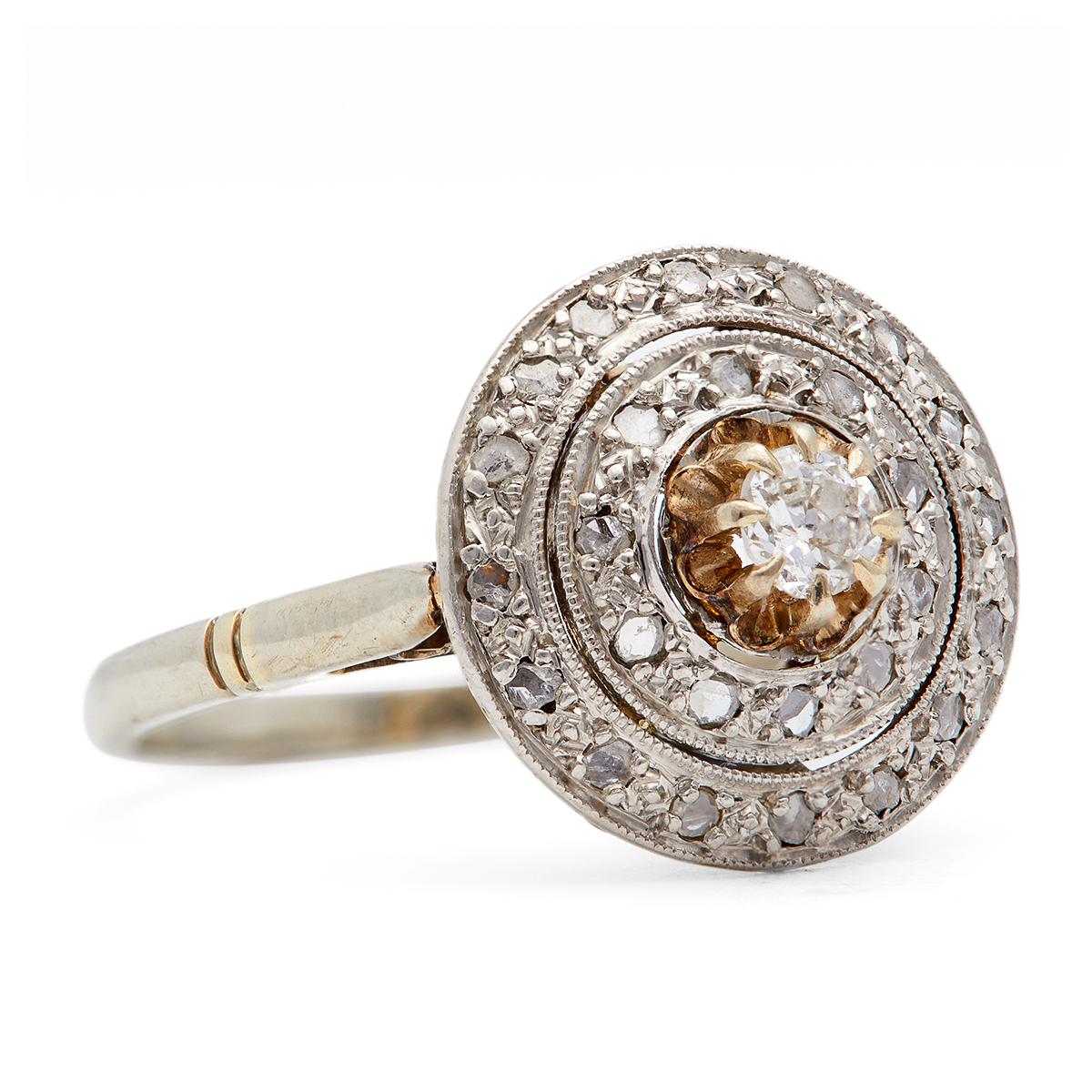 Art Deco Diamond 18k White Gold Target Ring In Good Condition In Beverly Hills, CA