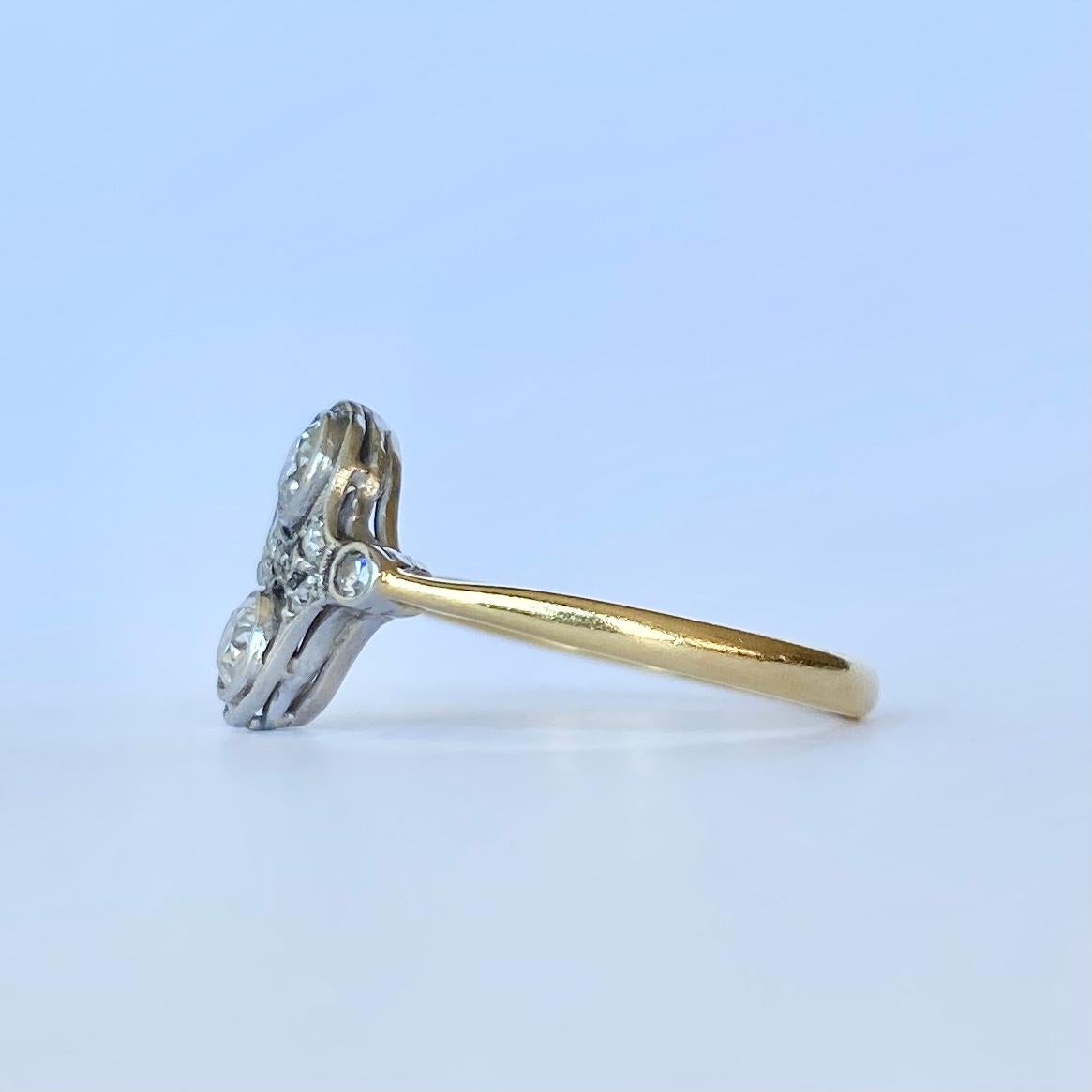 Art Deco Diamond and 18 Carat Gold and Platinum Ring In Good Condition In Chipping Campden, GB