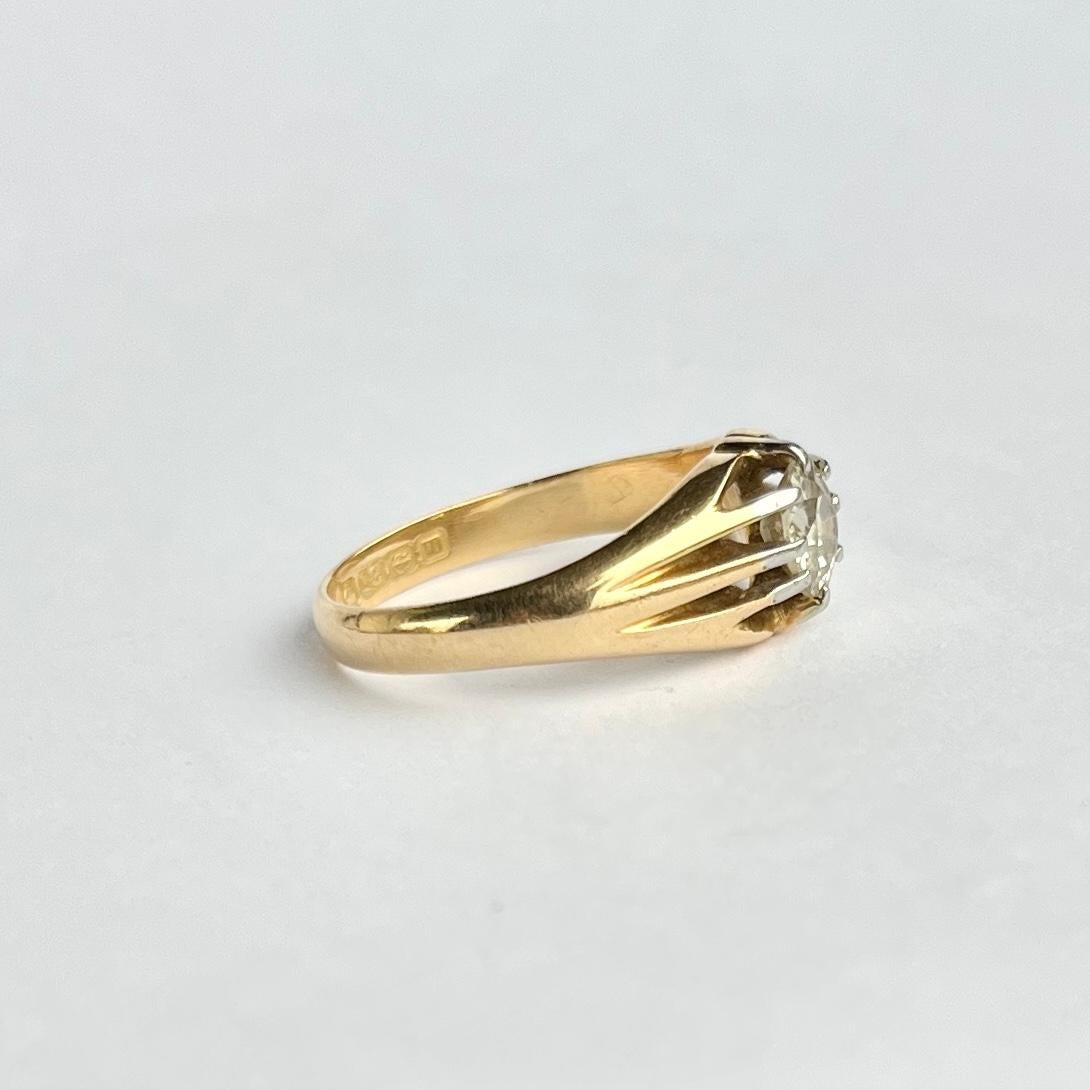 Este solitario de diamante es sencillamente impresionante. El diamante mide aproximadamente 90 pts. Modelada en oro de 18 quilates. Totalmente hallmarked Birmingham 1911.

Tamaño del anillo: Q u 8 
Ancho de banda: 8 mm
Altura: 5 mm

Peso: 4.8 g