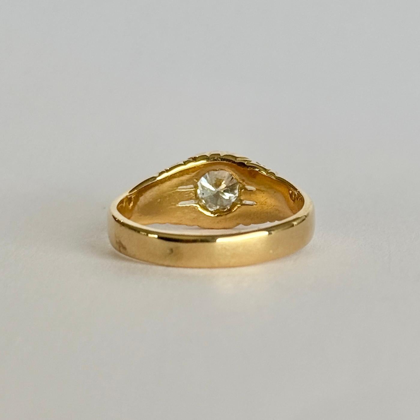 Art Deco Diamond and 18 Carat Gold Solitaire Band In Good Condition For Sale In Chipping Campden, GB