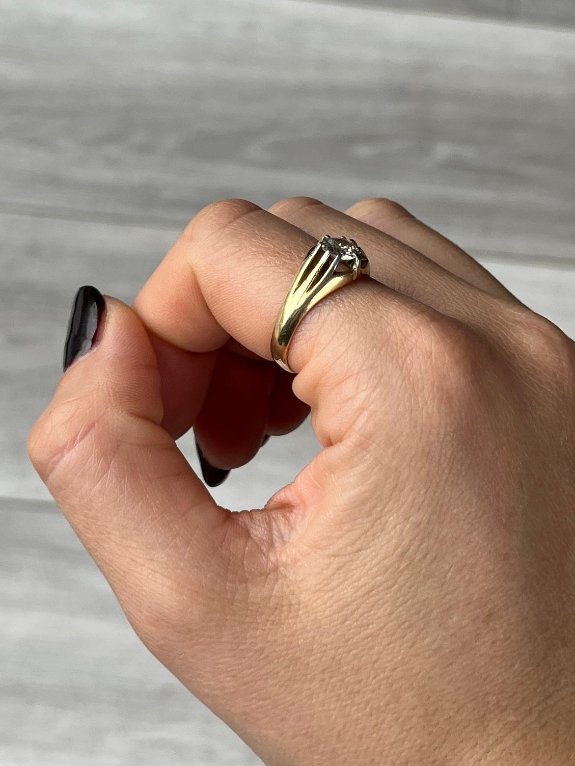 Anillo solitario Art Decó de diamantes y oro de 18 quilates en venta 2