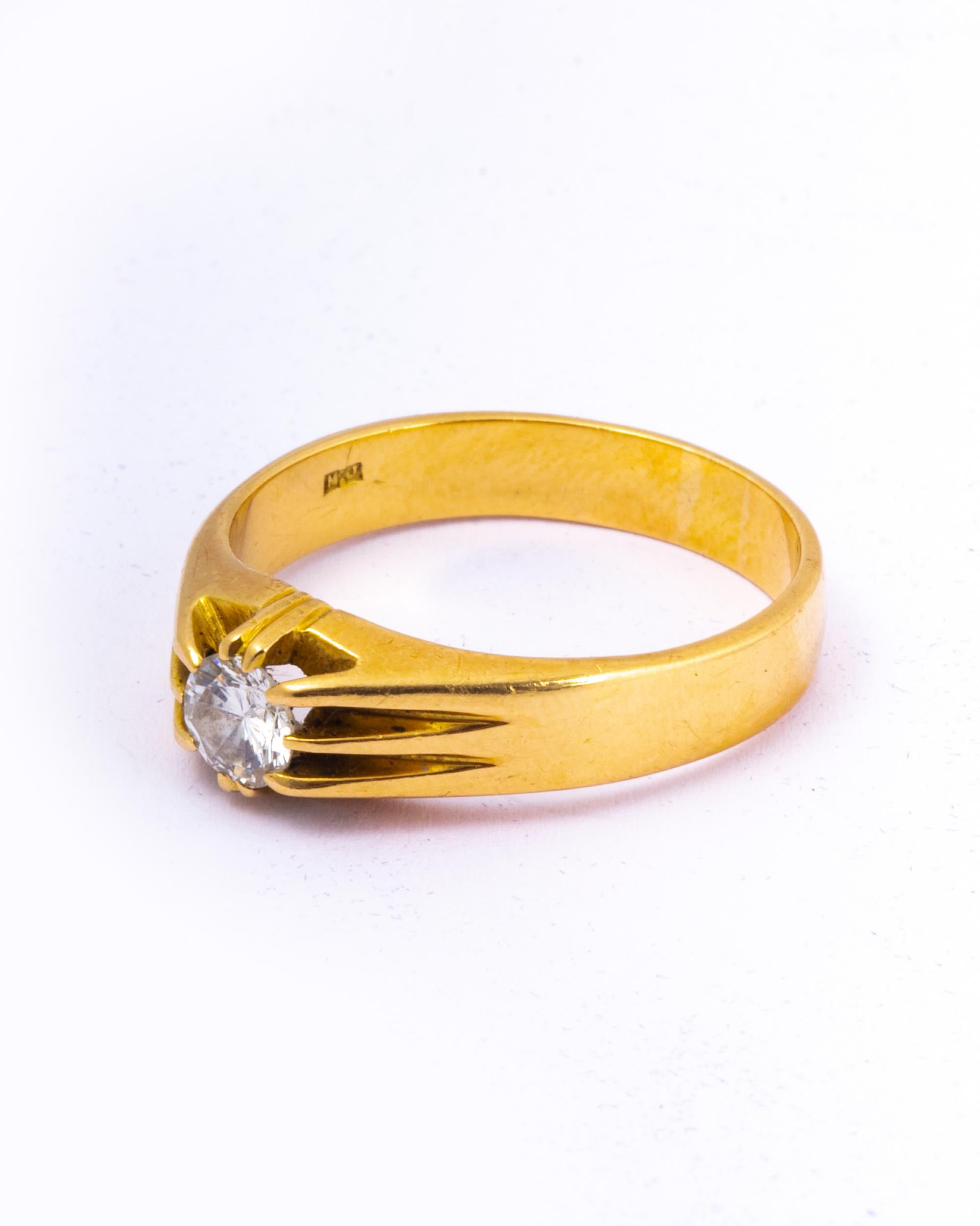 The brilliant cut diamond set within this gorgeous 18ct gold band is so sparkly and bright. It measures 50pts so is a great size! 

Ring Size: T 1/4 or 9 3/4 
Band Width: 6mm
Height From Finger: 4mm

Weight: 6.5g