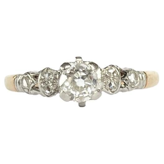 Art Deco Diamond and 18 Carat Gold Solitaire Ring For Sale
