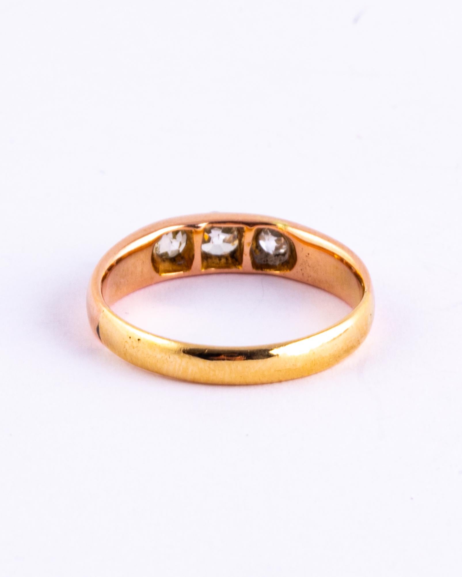 Art Deco Diamond and 18 Carat Gold Three-Stone Band In Fair Condition For Sale In Chipping Campden, GB