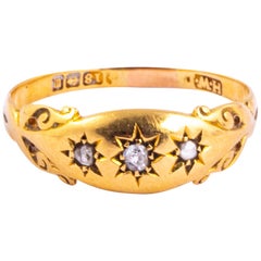 Art Deco Diamond and 18 Carat Gold Three-Stone Gypsy Ring