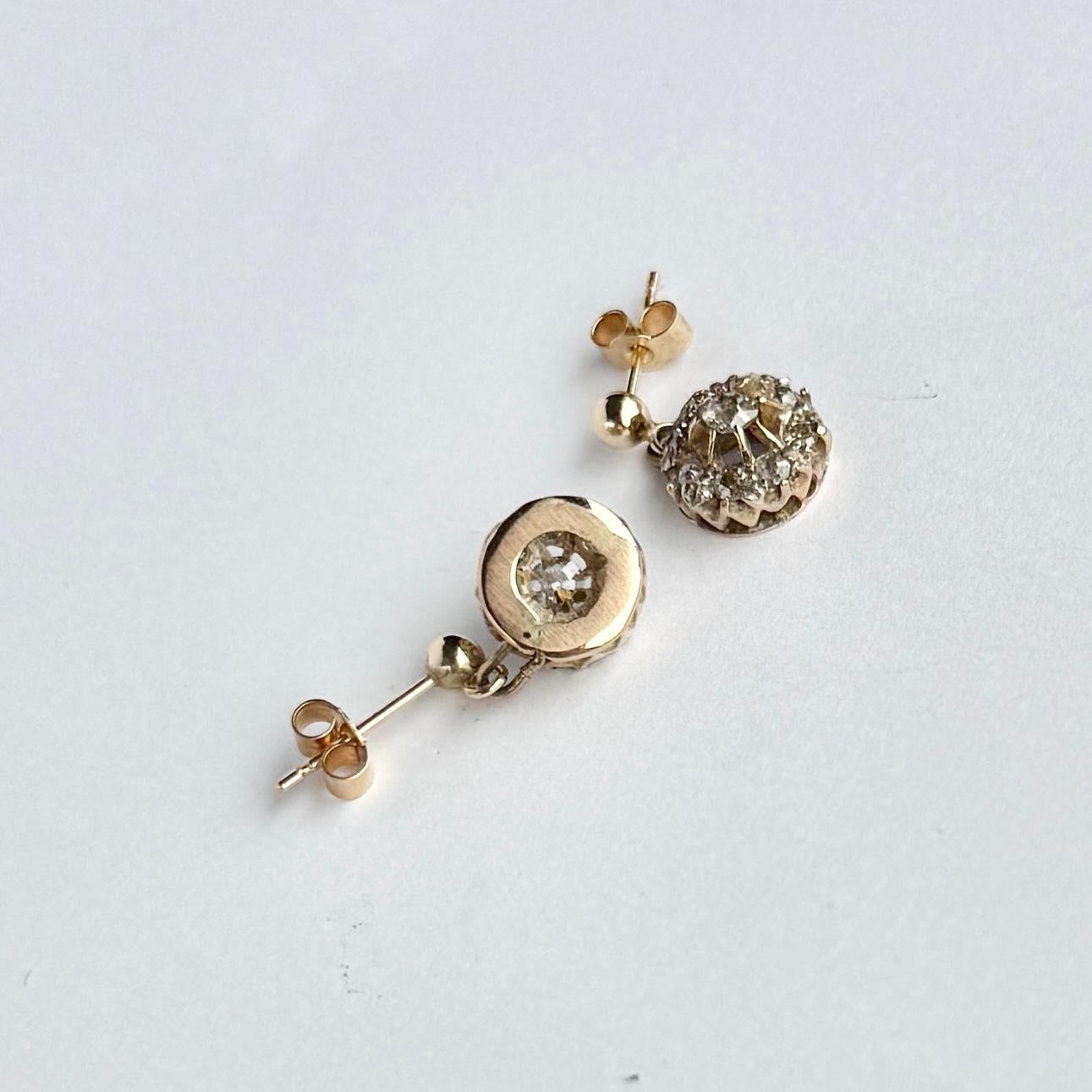 Taglio vecchia miniera Orecchini a grappolo in oro 9 carati e diamanti Art Deco in vendita